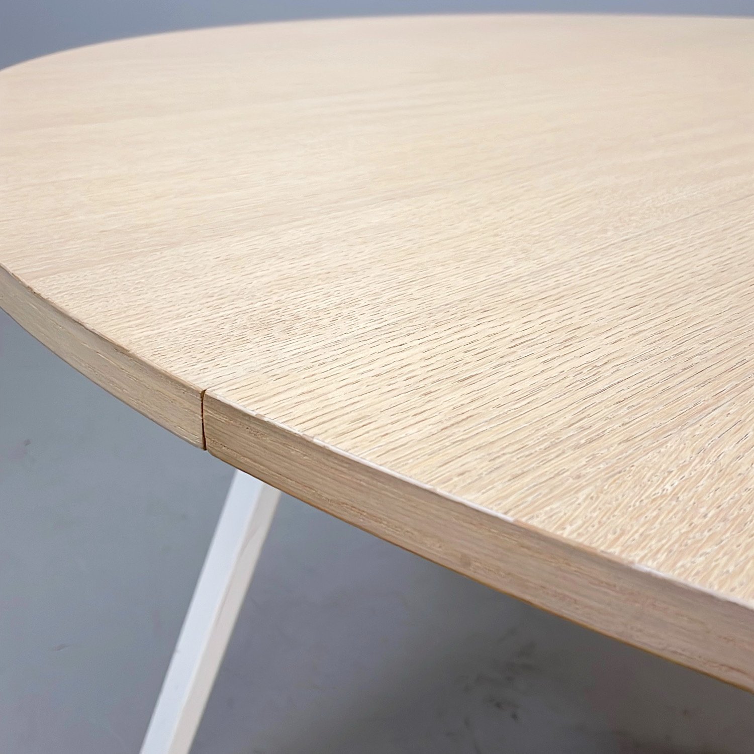 Galleribild #3 för Konferensbord Piece Ø1600mm