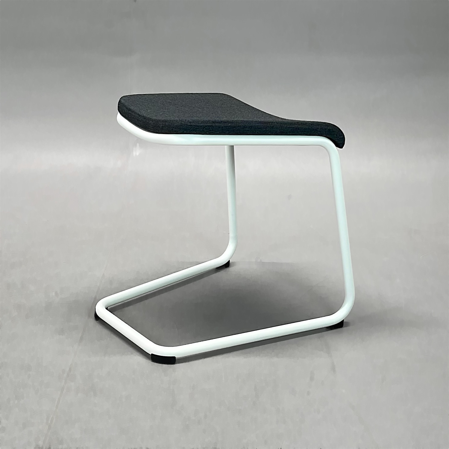 Galleribild #2 för Pall Add