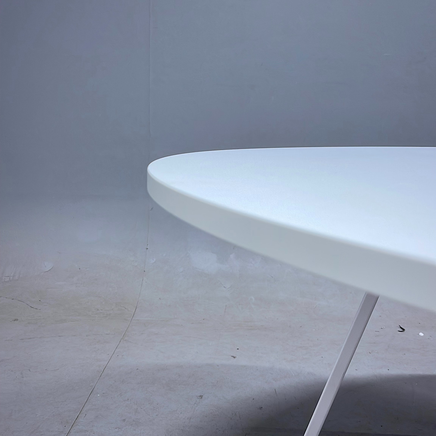 Galleribild #3 för Konferensbord Piece Ø1800mm