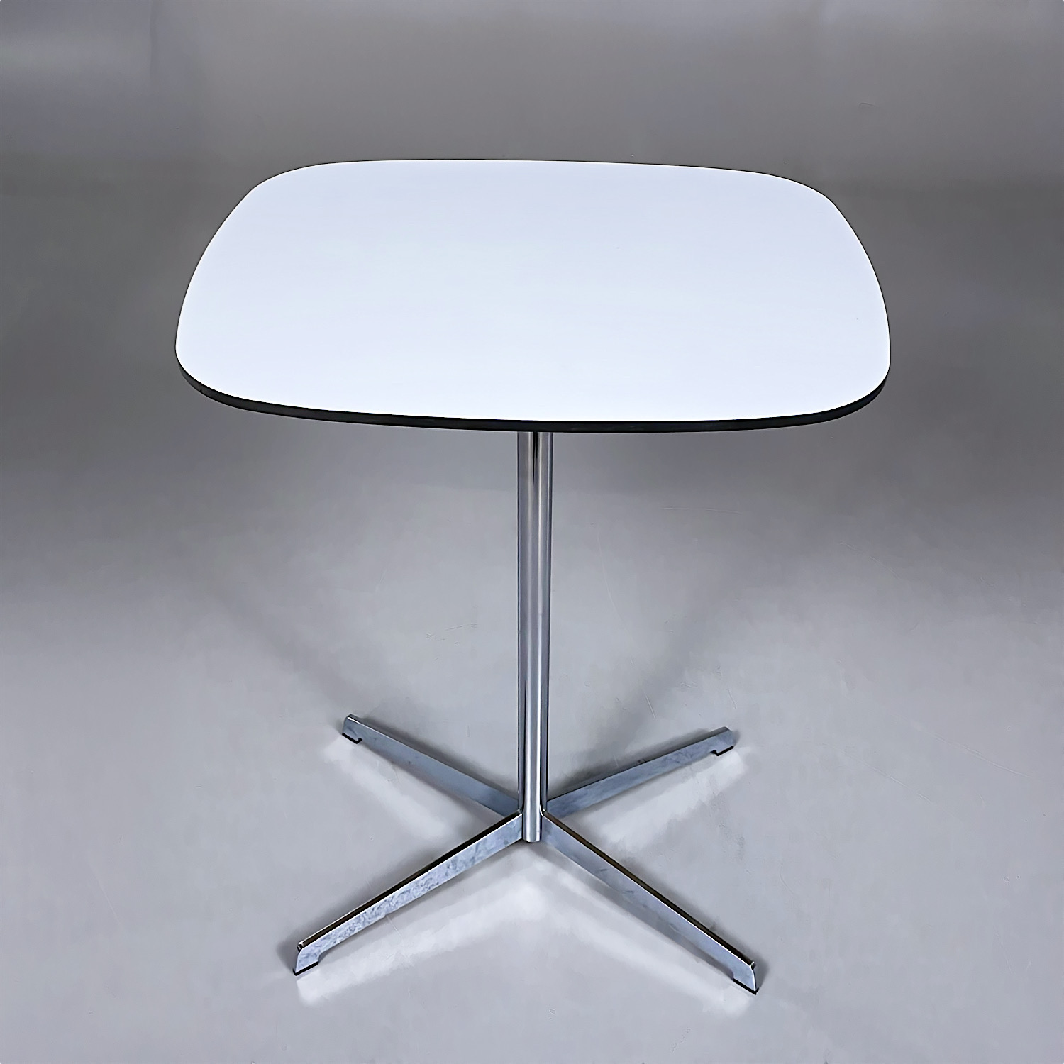 Galleribild #3 för Sidobord Cooper 550x450mm