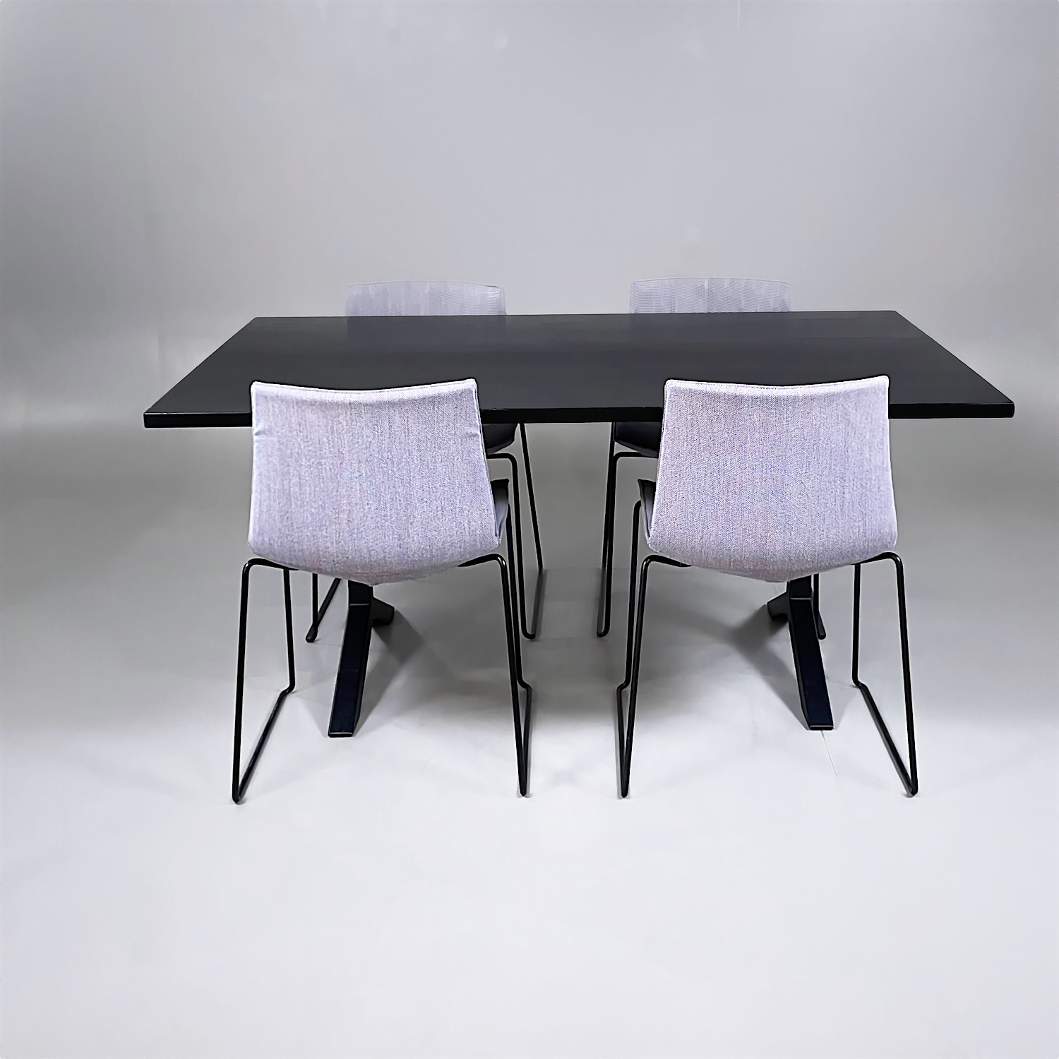 Galleribild #1 för Konferensgrupp Funk/Catifa 46