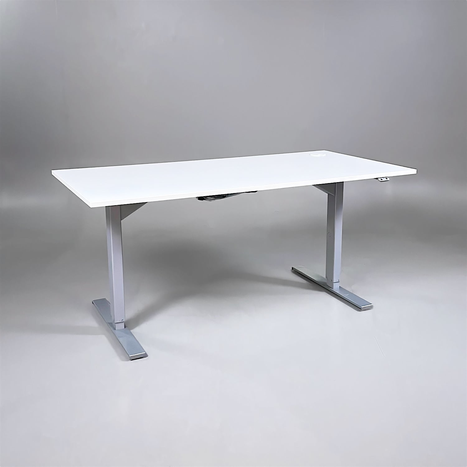 Höj- och sänkbart skrivbord 1600mm