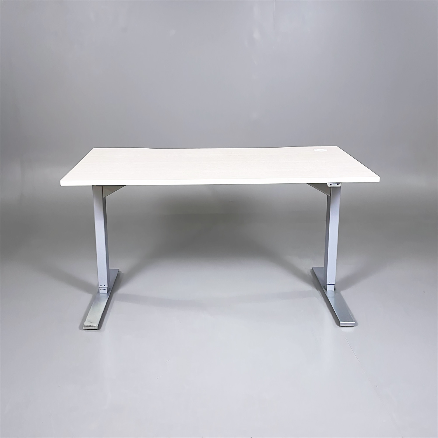 Galleribild #1 för Höj- och sänkbart skrivbord 1400mm