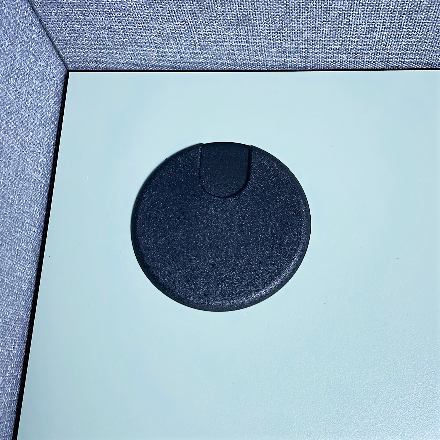 Galleribild #6 för Höj- och sänkbart skrivbord med bordsskärmar 1000x800mm