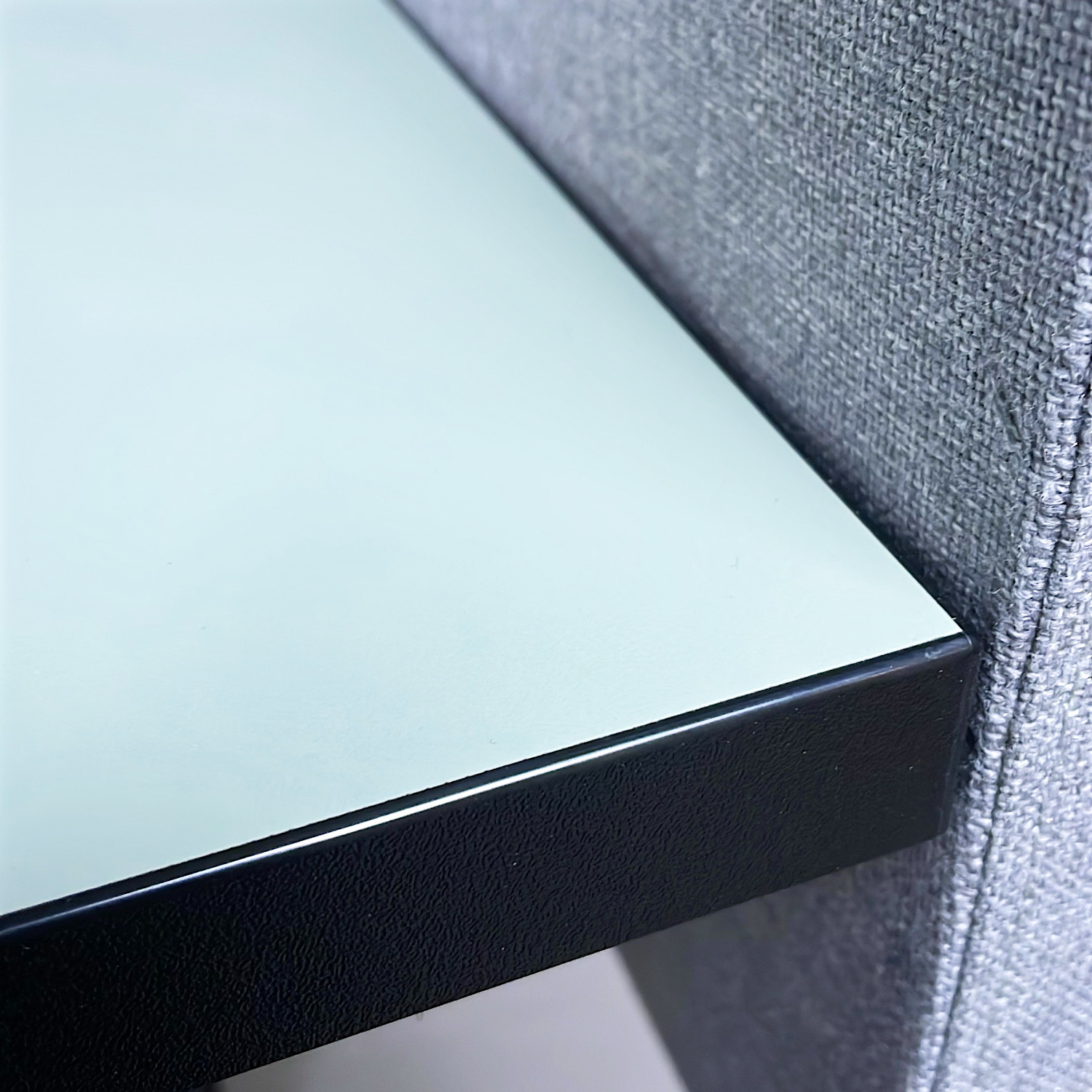 Galleribild #5 för Höj- och sänkbart skrivbord med bordsskärmar 1000x800mm