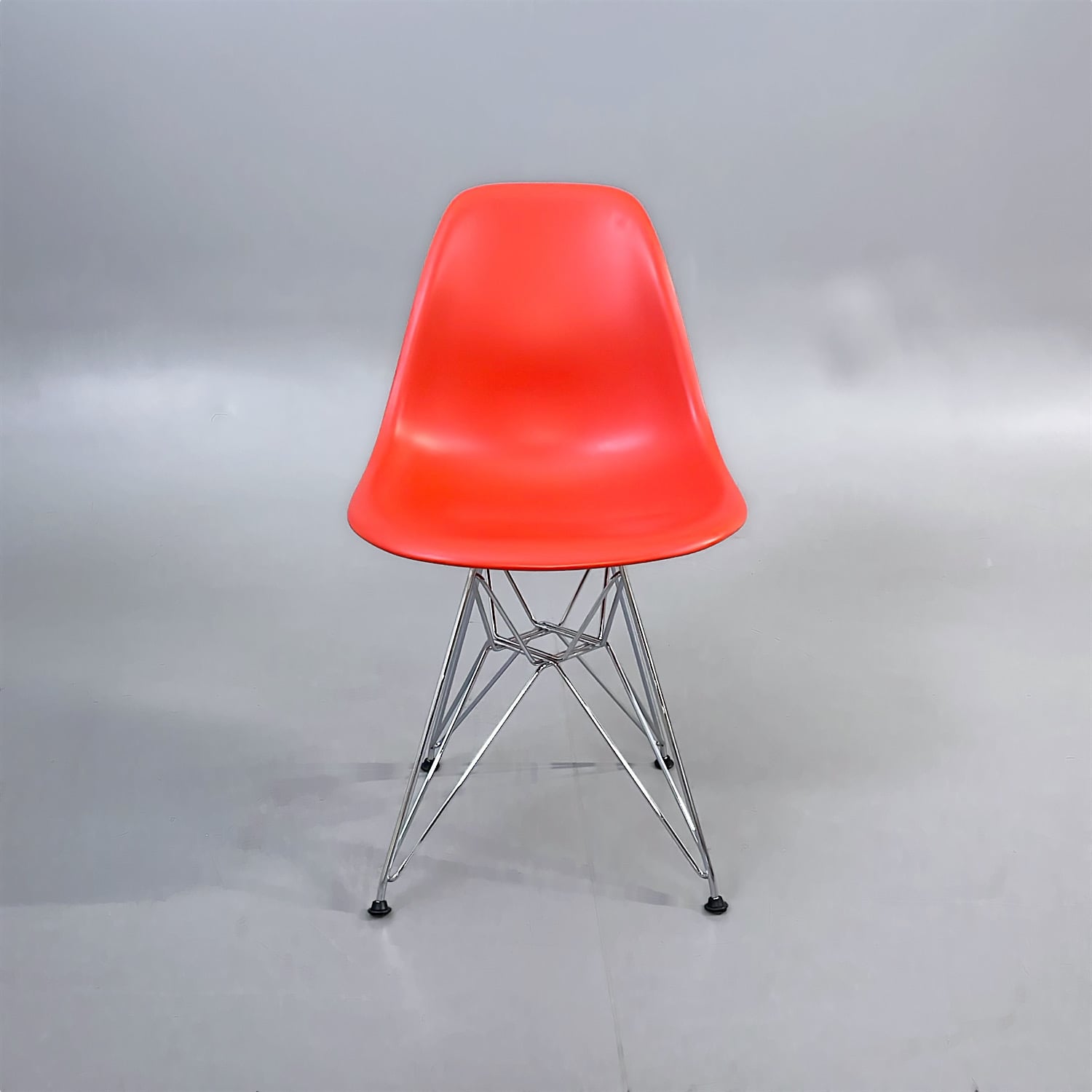 Galleribild #1 för Caféstol Eames Plastic Chair DSR