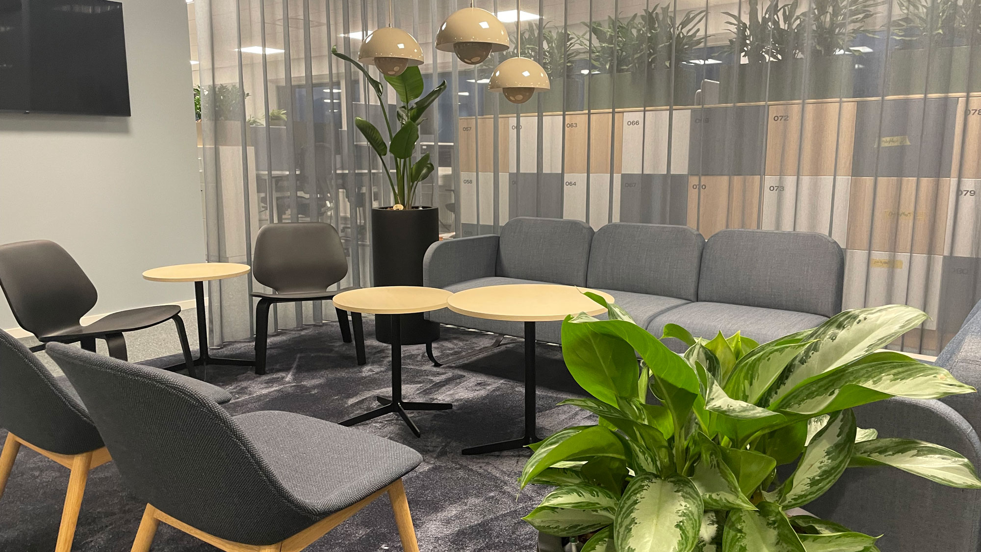 Vattenfall: ”Inte ett alternativ att bara köpa nya kontorsmöbler”