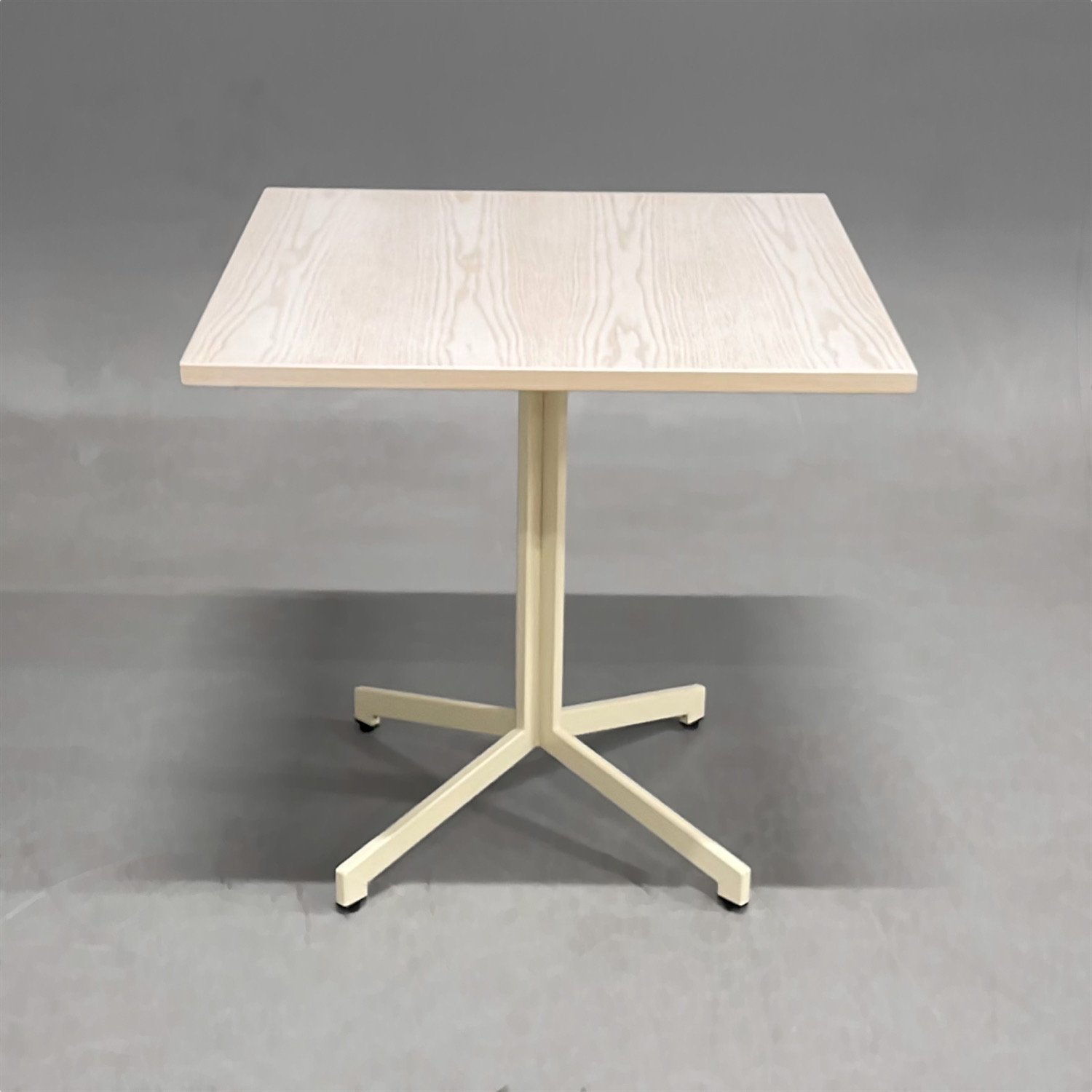 Galleribild #1 för Cafébord Madison 700x700mm