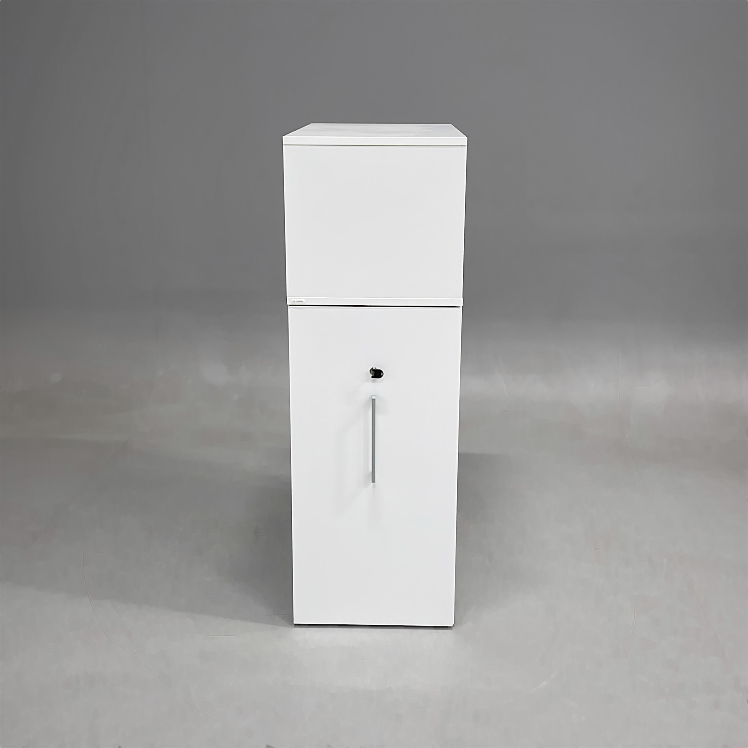 Galleribild #1 för Towerskåp höger med topphylla