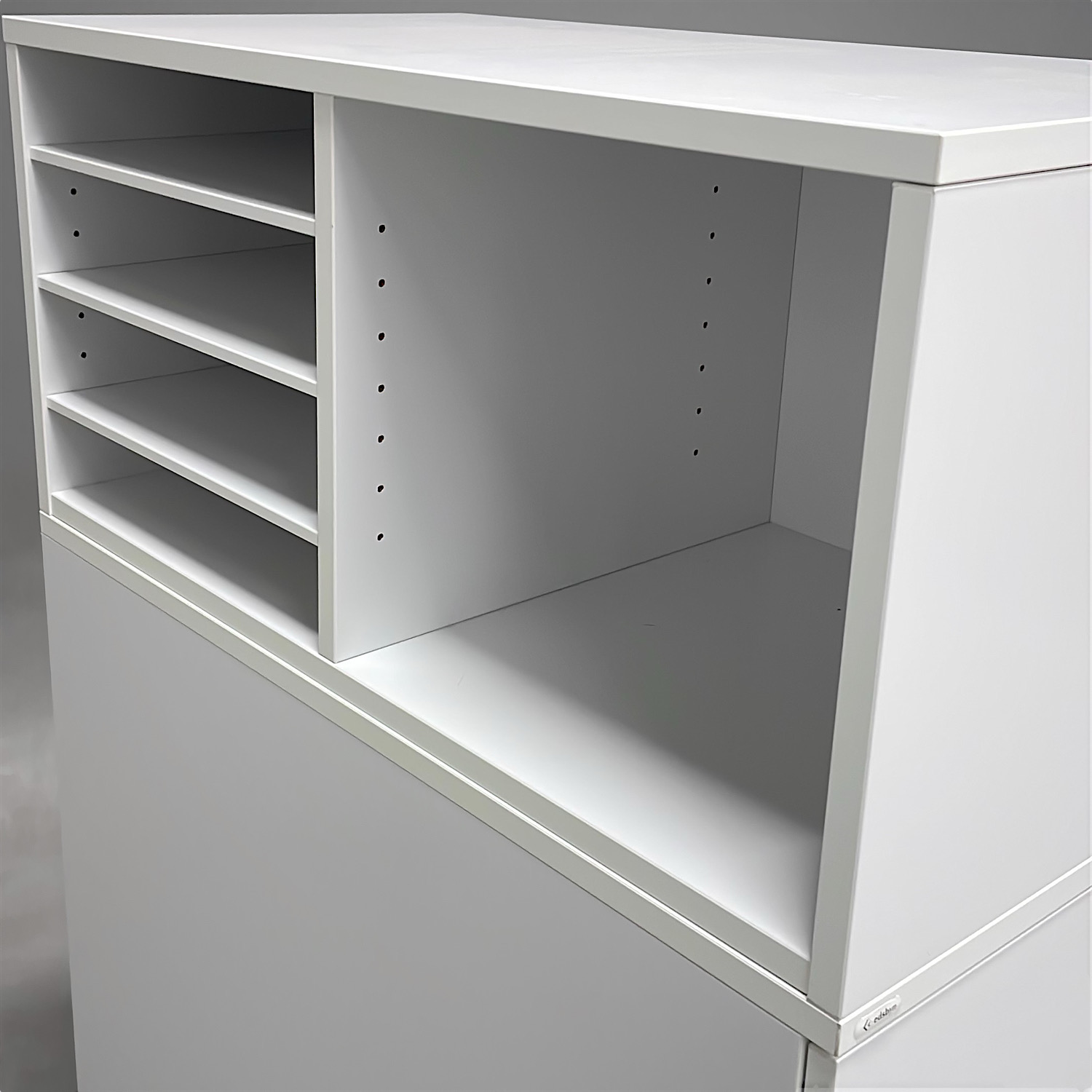 Galleribild #3 för Towerskåp höger med topphylla