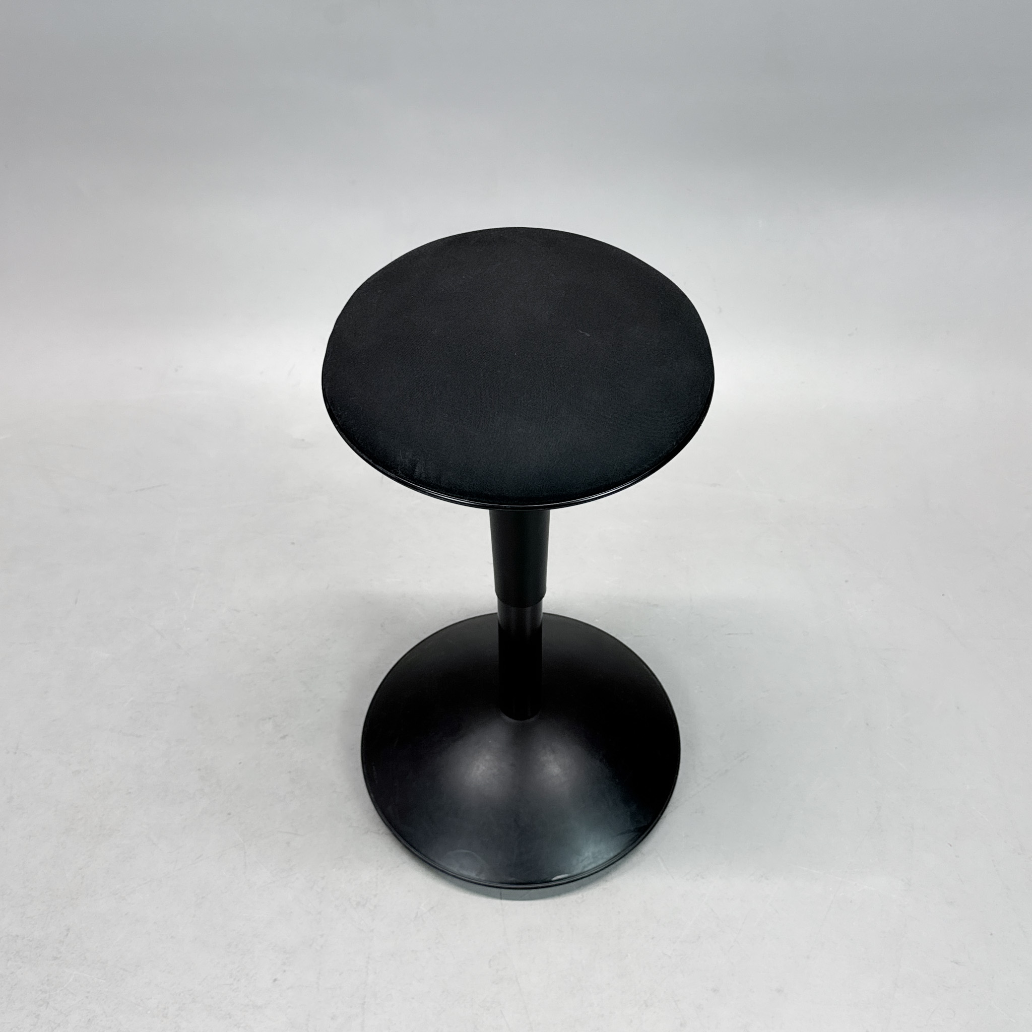 Galleribild #1 för Balansstol Nilserik
