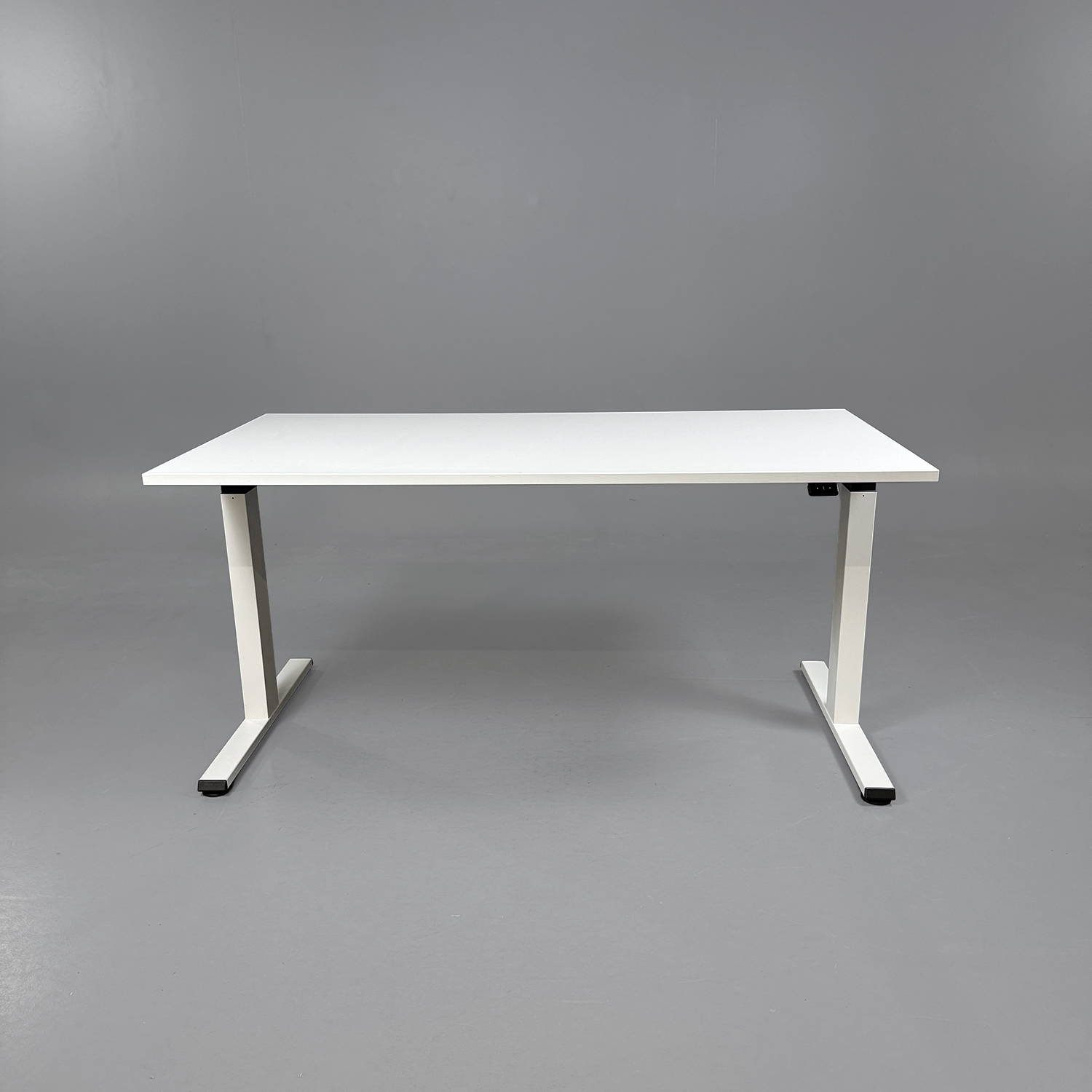 Galleribild #1 för Höj- och sänkbart skrivbord Migration 1600mm