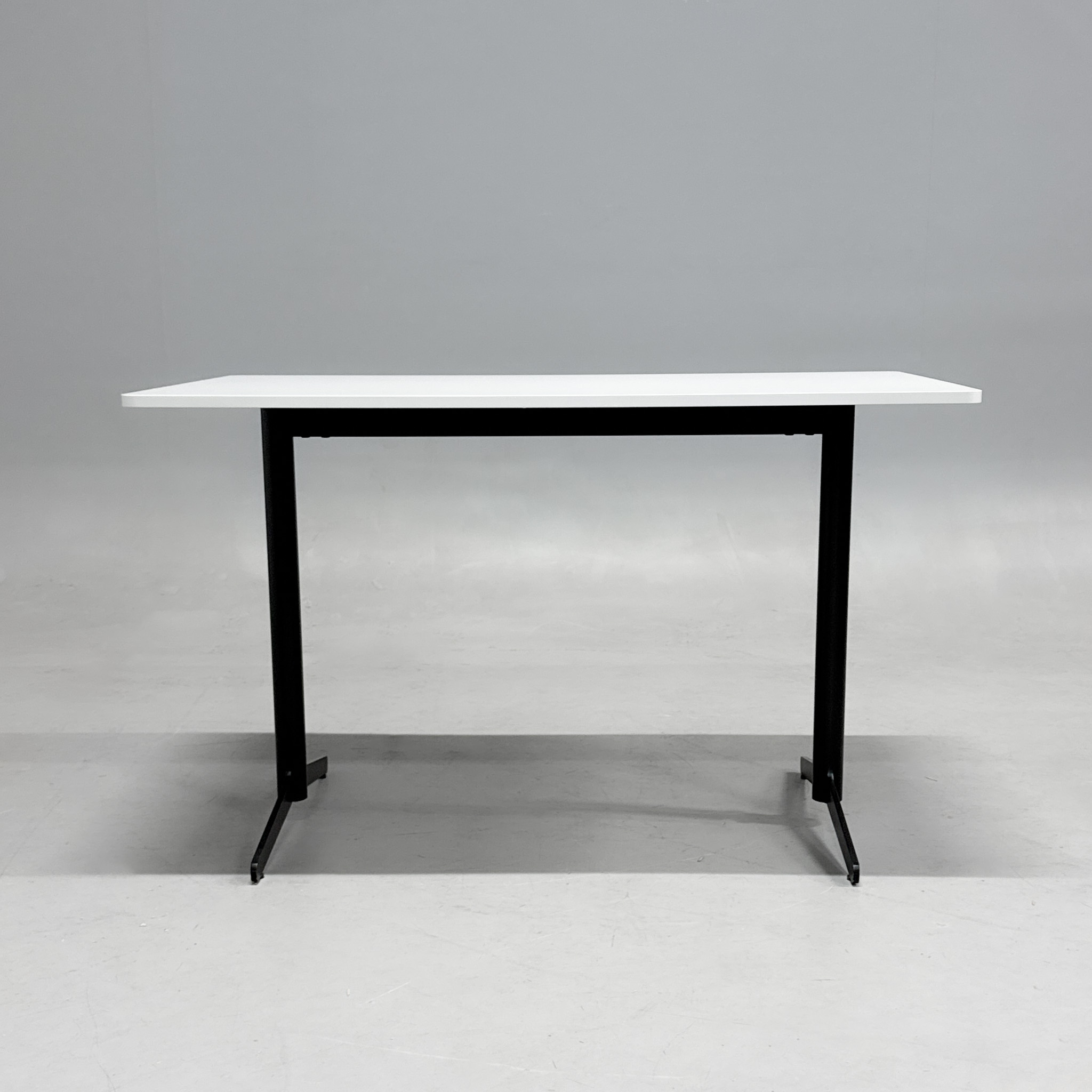 Galleribild #1 för Cafébord Feather