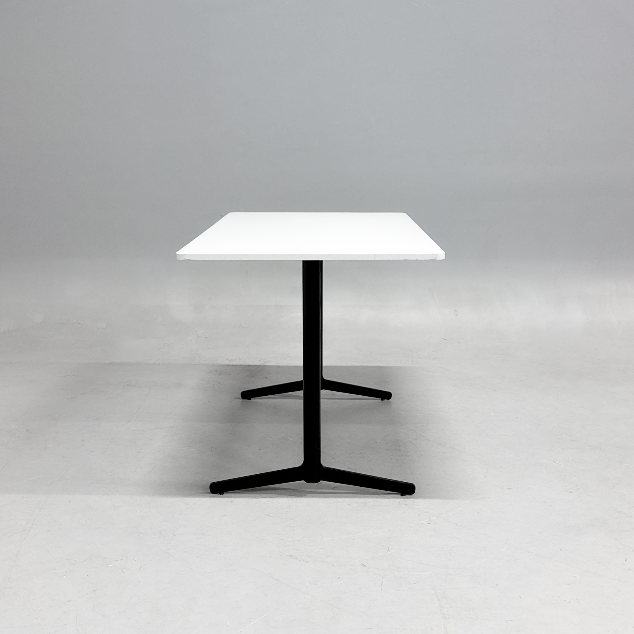 Galleribild #2 för Cafébord Feather