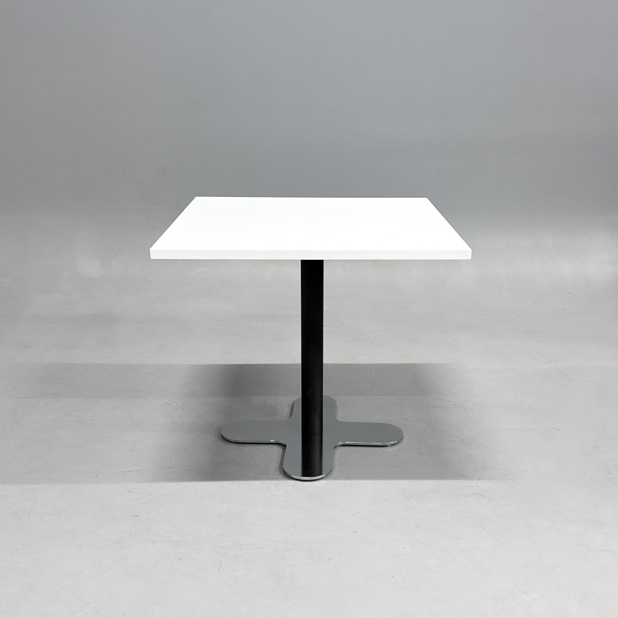 Galleribild #1 för Cafébord Bit