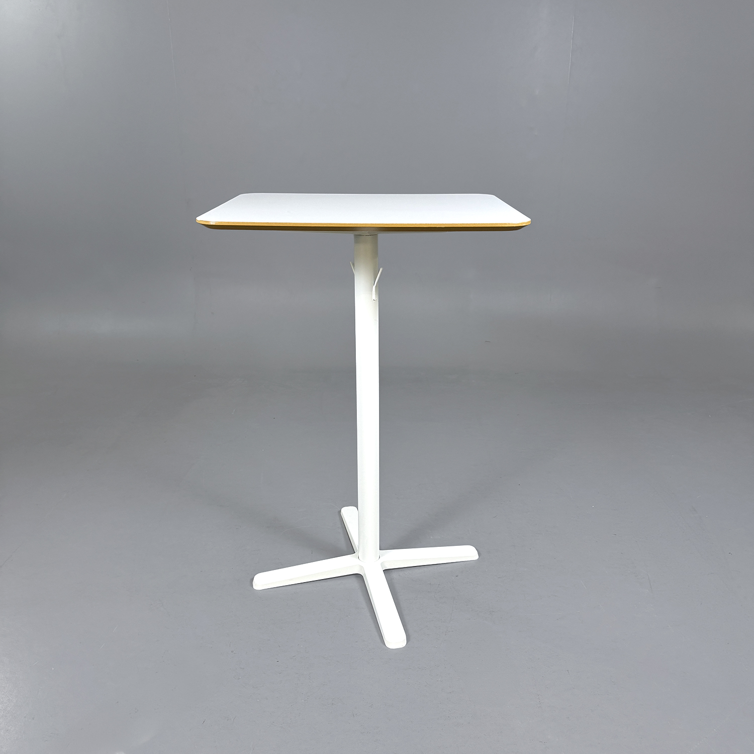 Galleribild #1 för Barbord Billsta