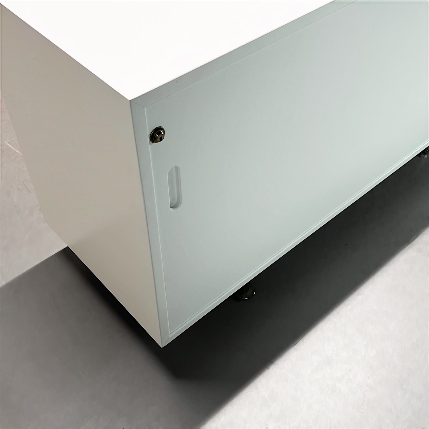 Galleribild #4 för Skjutdörrskåp MI-806