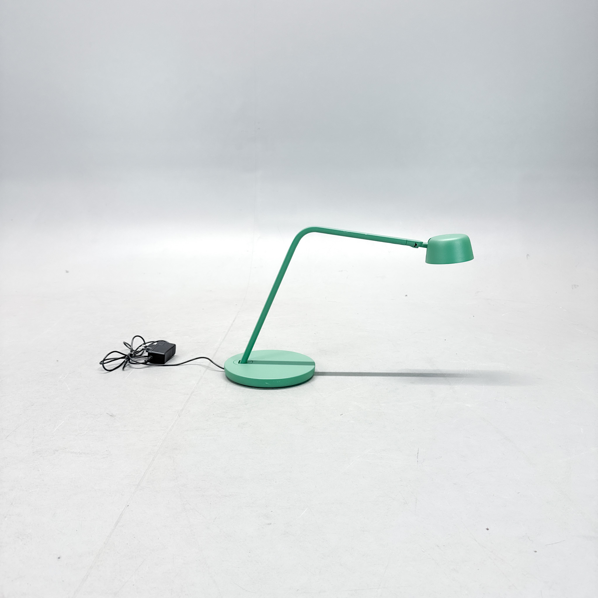 Galleribild #1 för Skrivbordslampa Motus