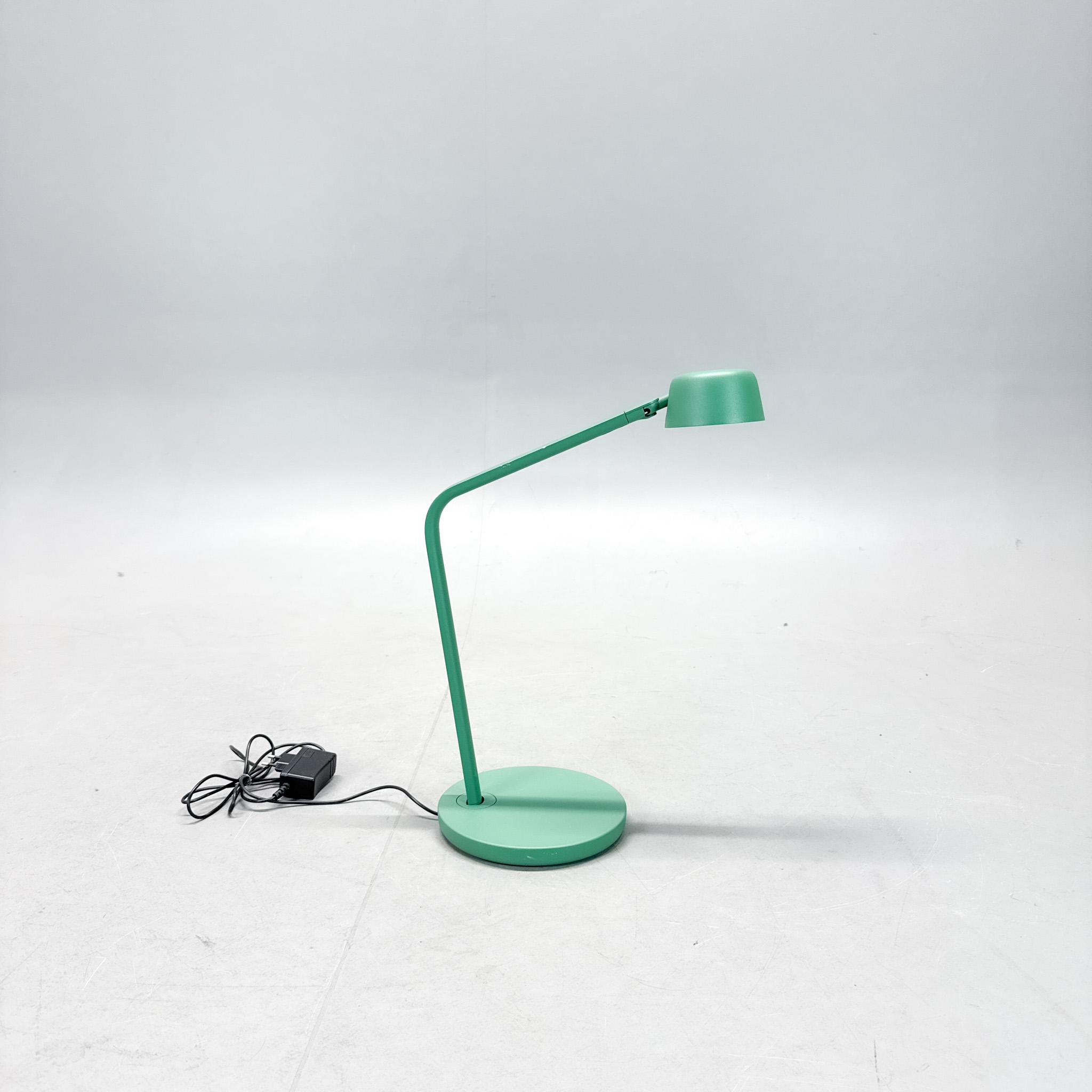 Skrivbordslampa Motus
