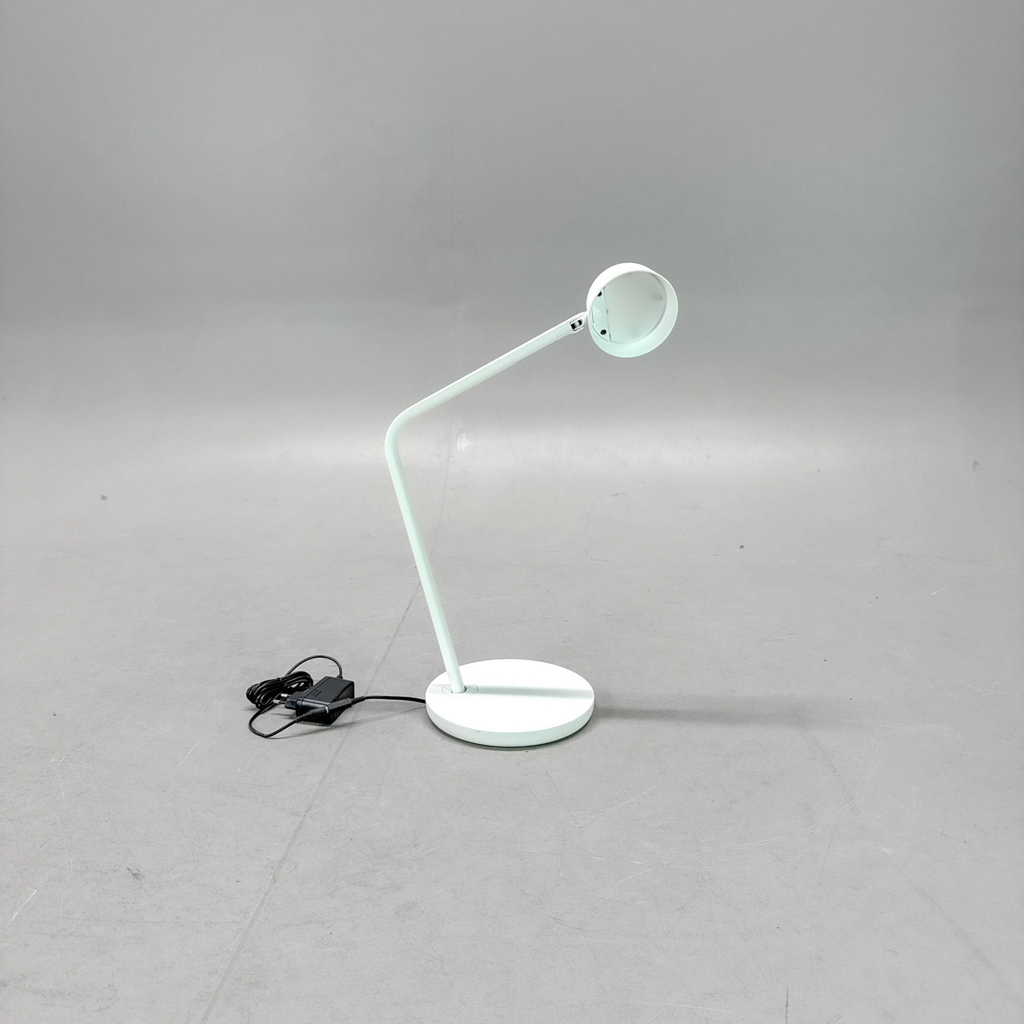 Galleribild #3 för Skrivbordslampa Motus