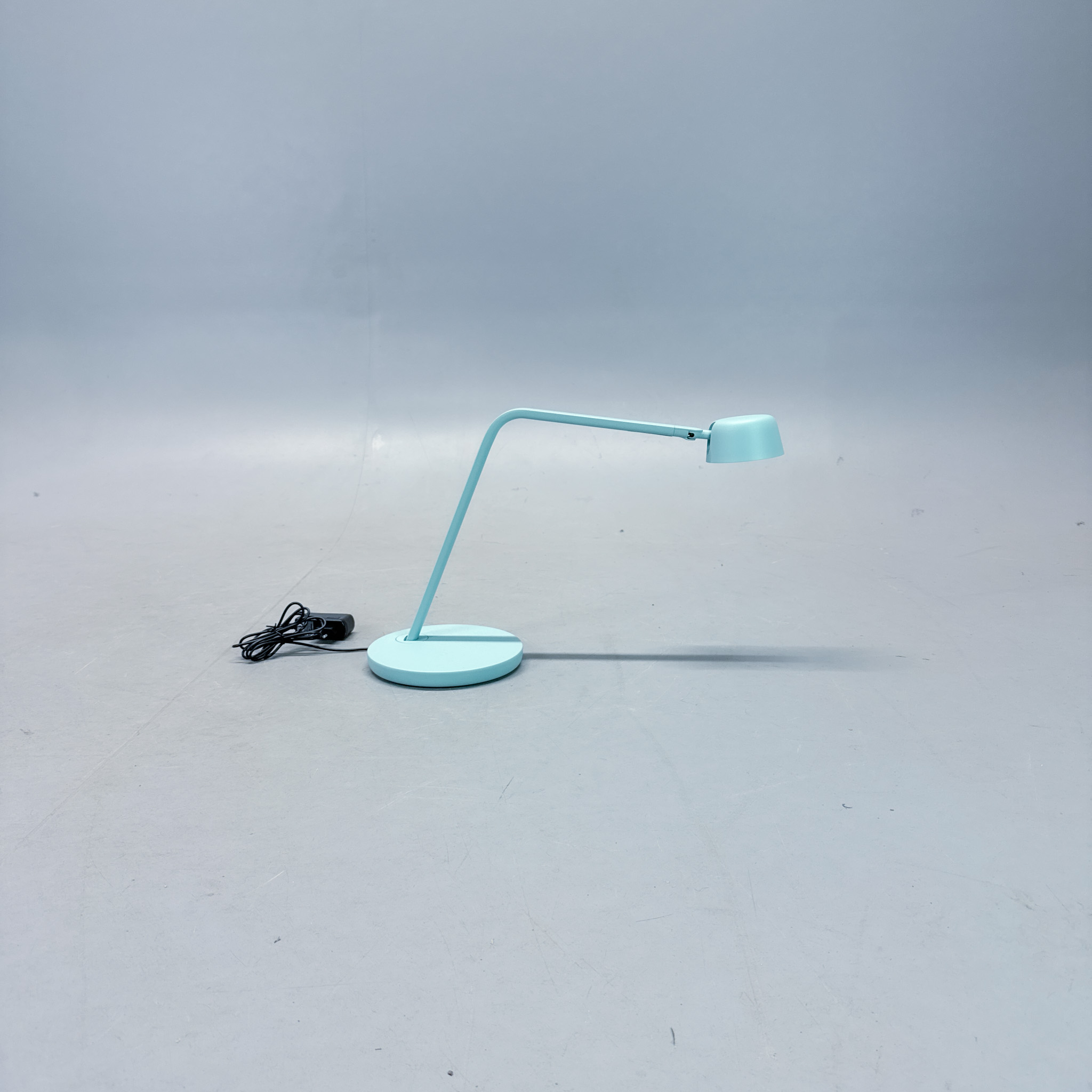 Galleribild #1 för Skrivbordslampa Motus