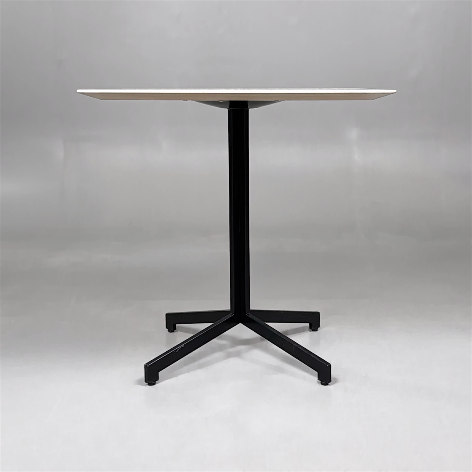 Galleribild #2 för Cafébord Madison 700x700mm