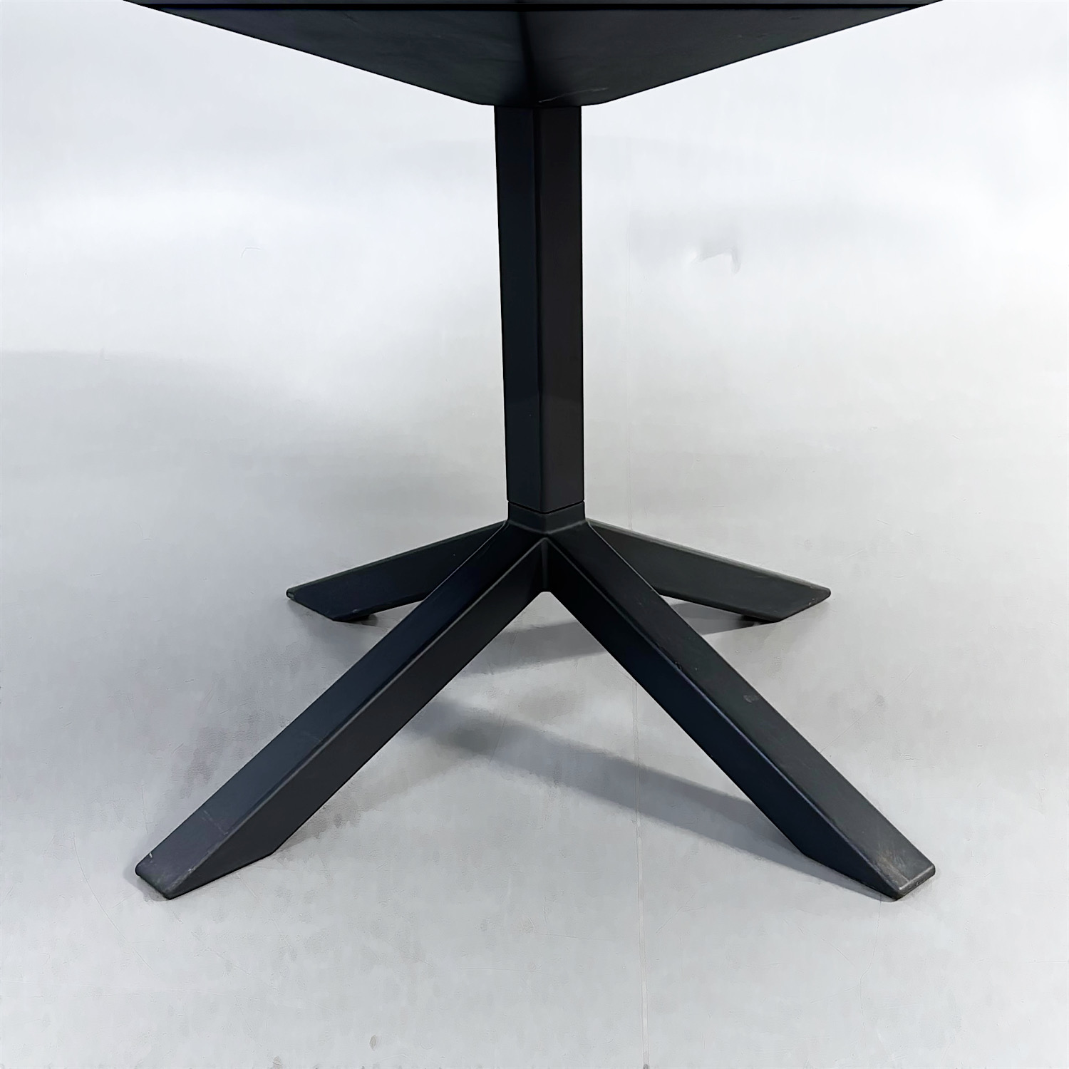 Galleribild #3 för Konferensbord Funk Ø1400mm