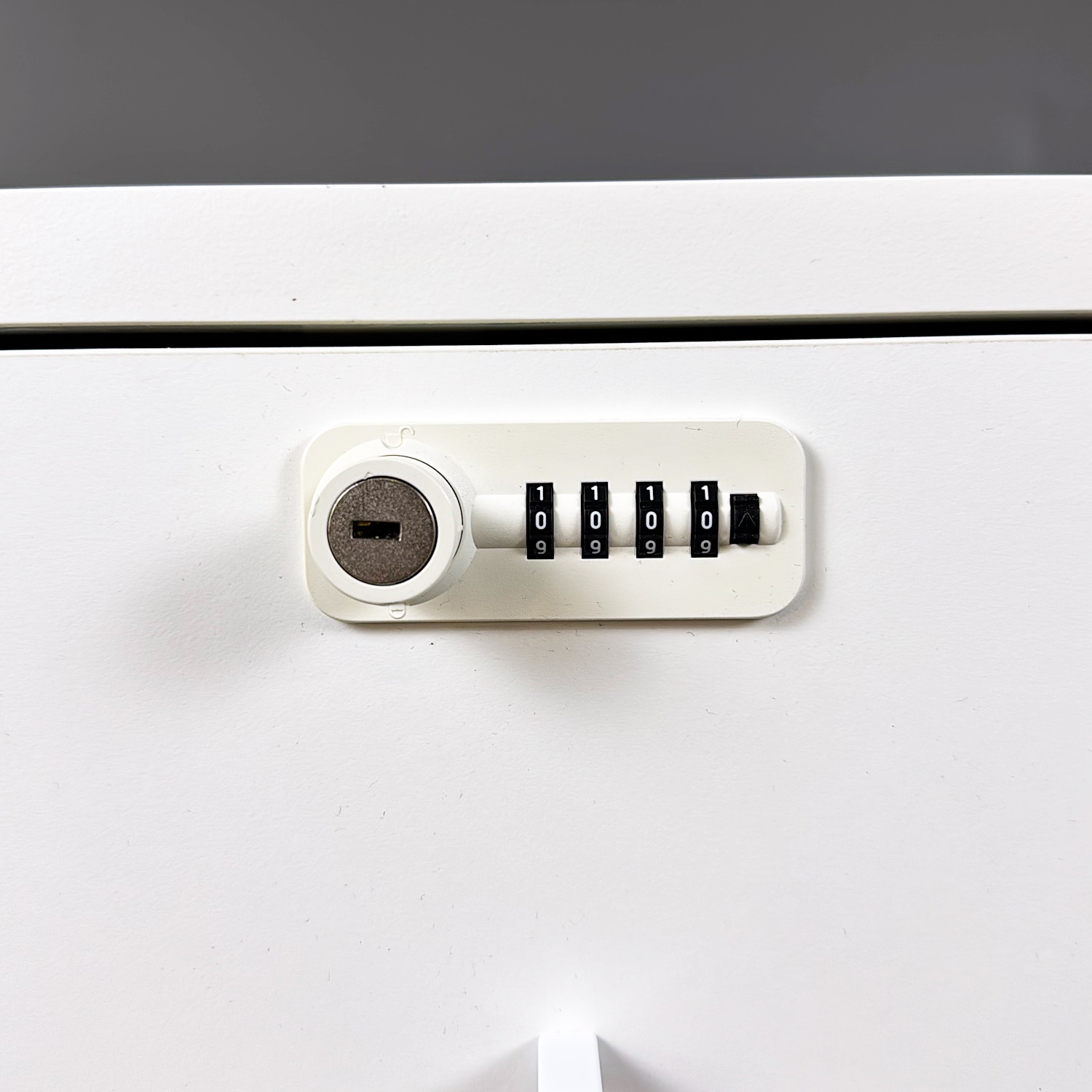 Galleribild #4 för Towerskåp höger