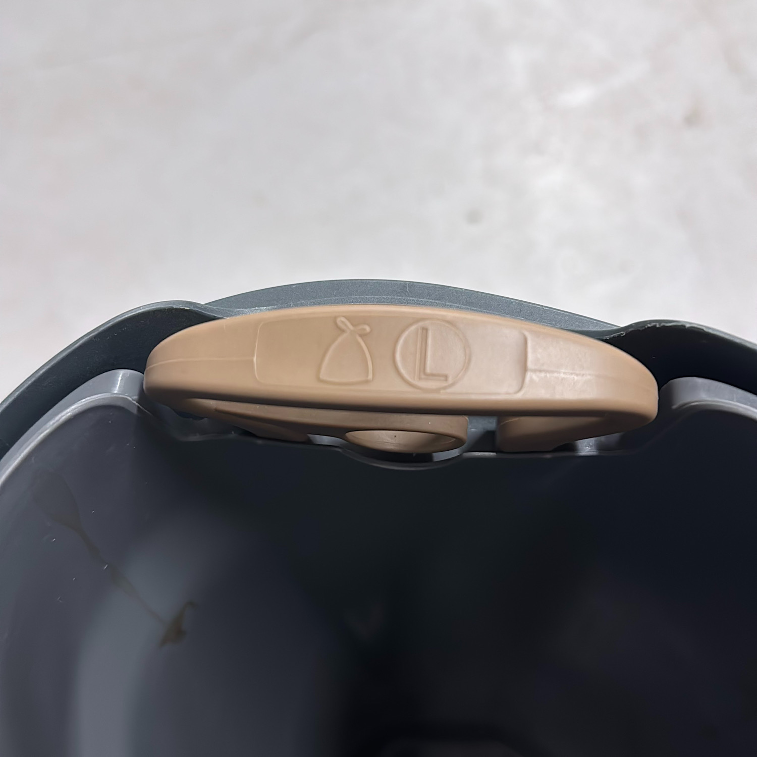 Galleribild #5 för Papperskorg New Icon 30l