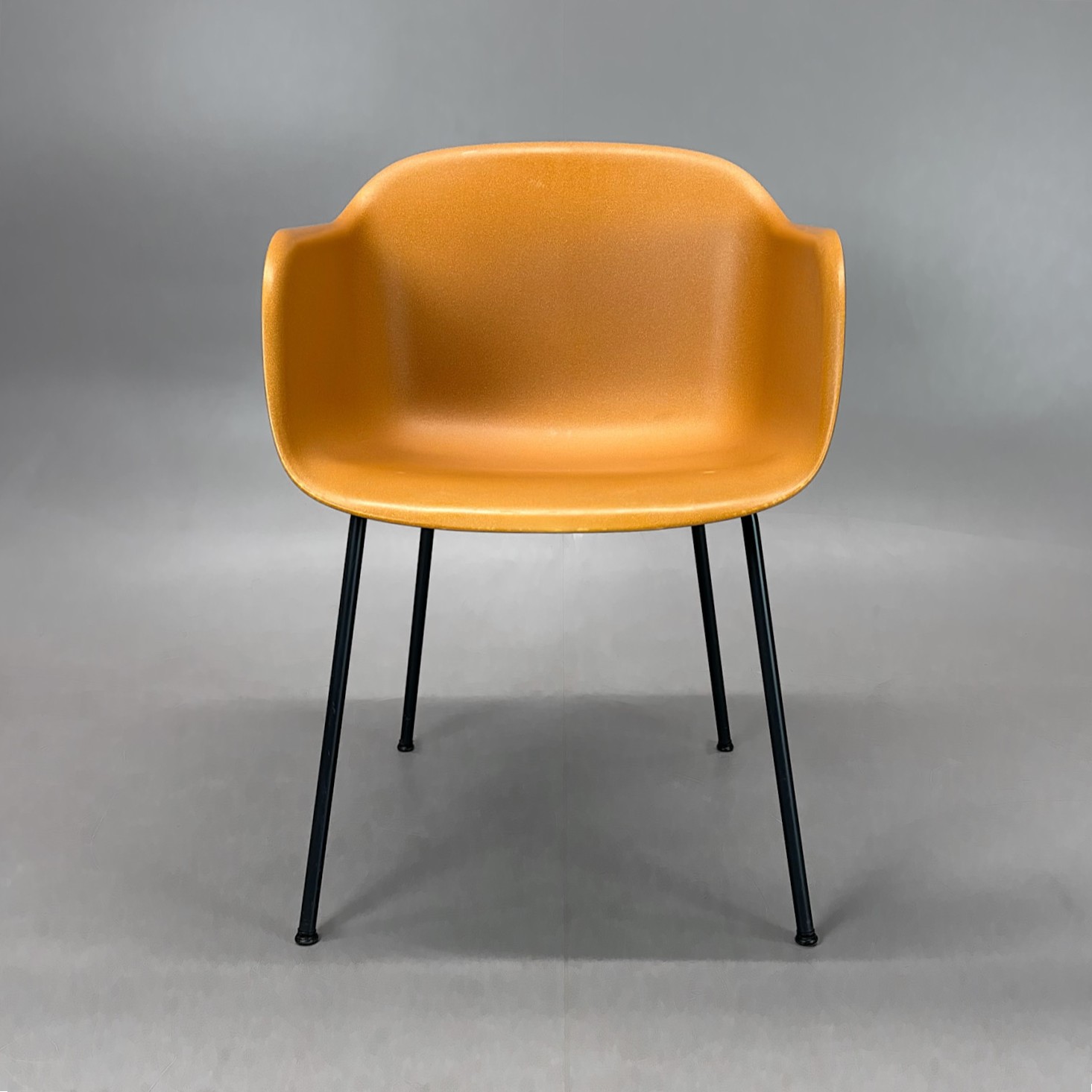 Galleribild #1 för Konferensstol Fiber Armchair