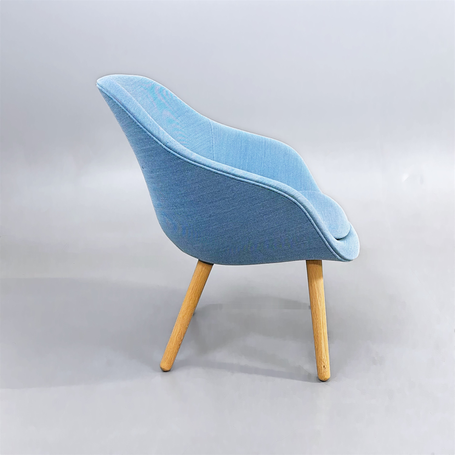 Galleribild #2 för Fåtölj AAL82