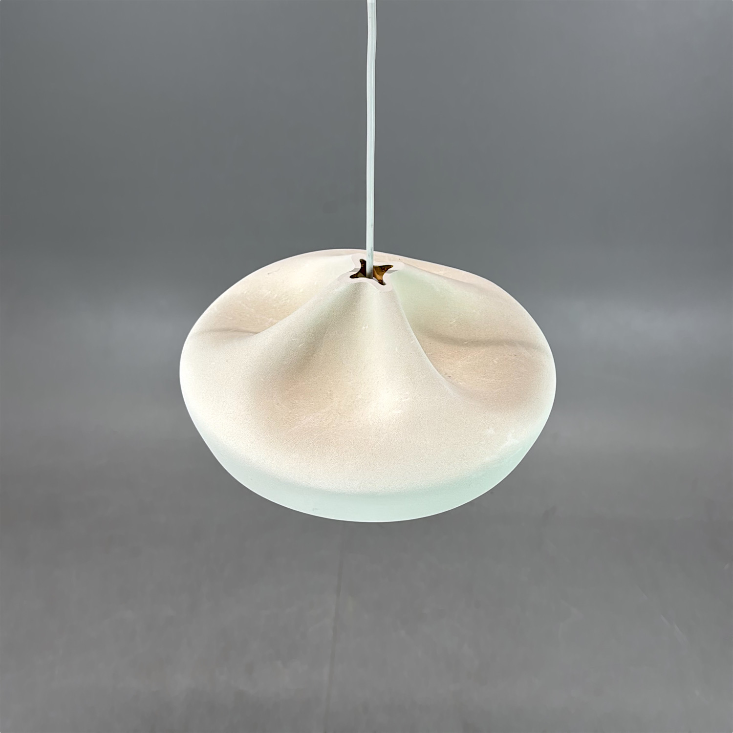 Galleribild #1 för Taklampa Pleat Box 36