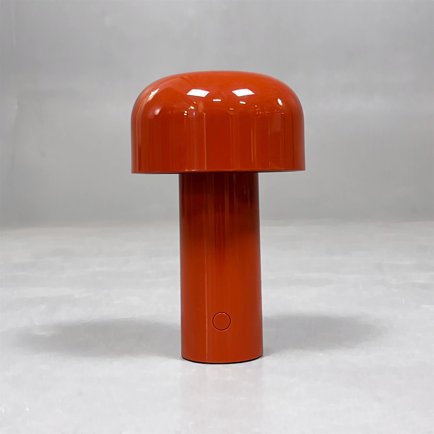 Galleribild #1 för Bordslampa Bellhop