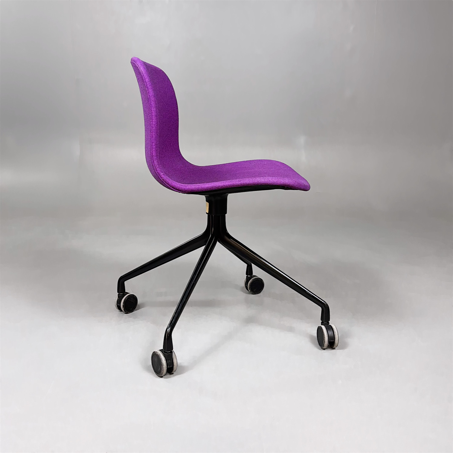 Galleribild #2 för Konferensstol AAC15