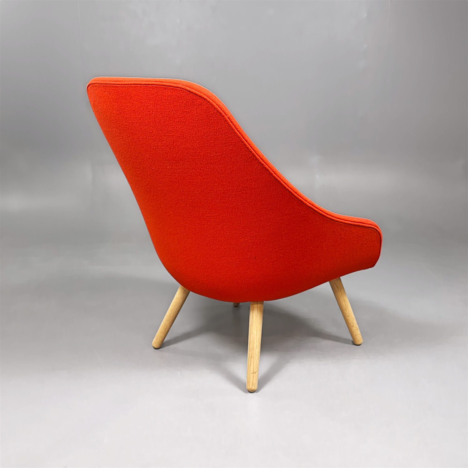 Galleribild #3 för Fåtölj AAL92