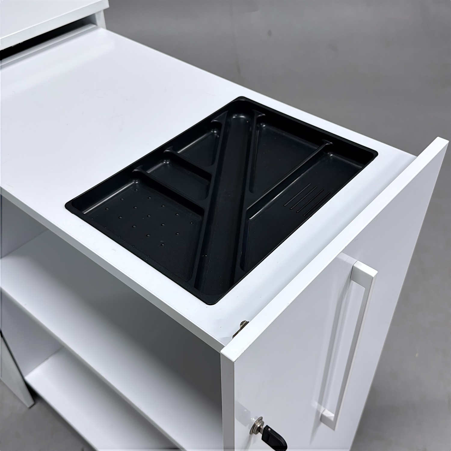 Galleribild #4 för Towerskåp Höger