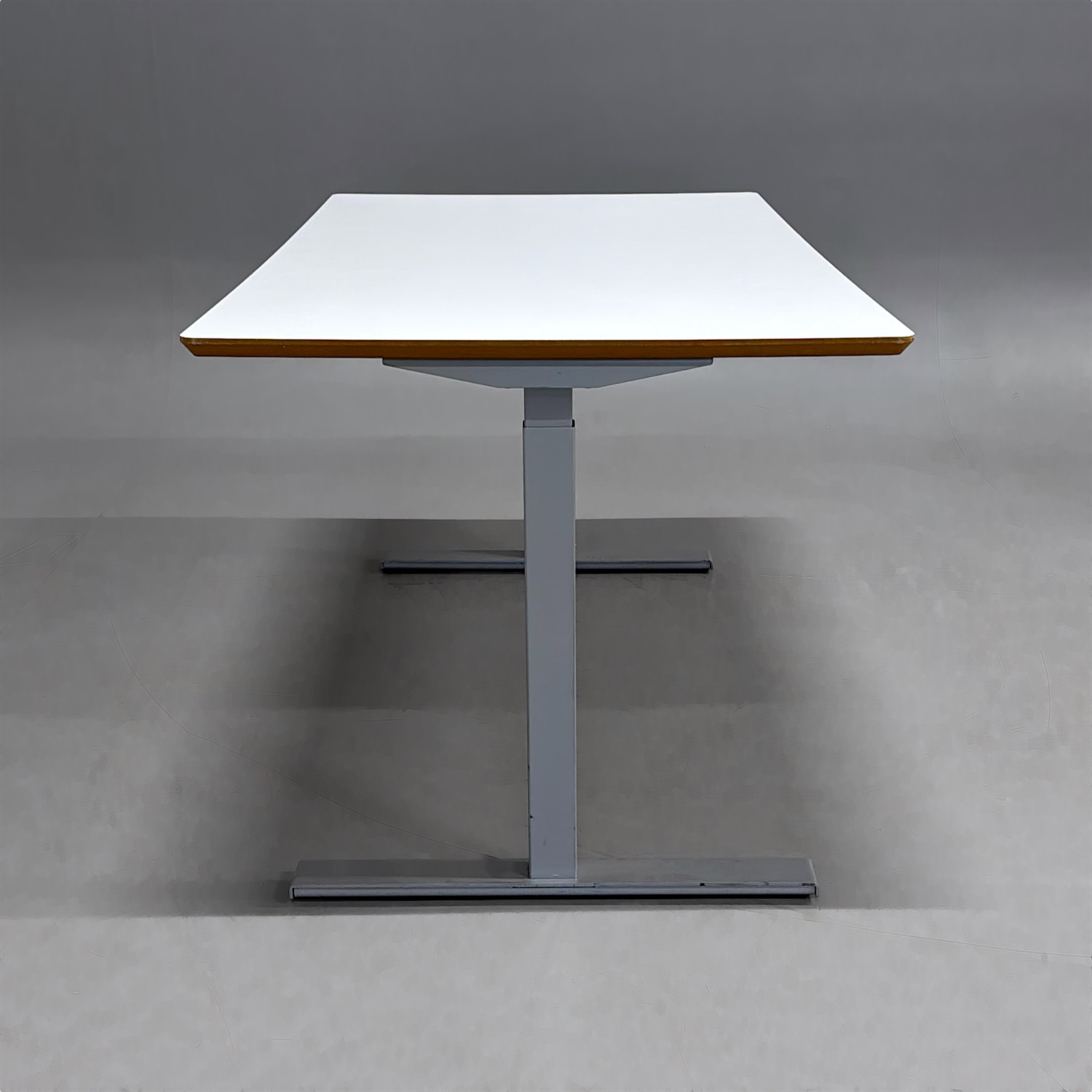 Galleribild #3 för Konferensbord 1400mm