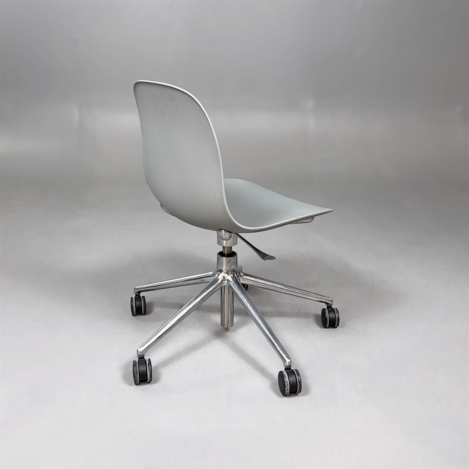 Galleribild #4 för Konferensstol Form chair