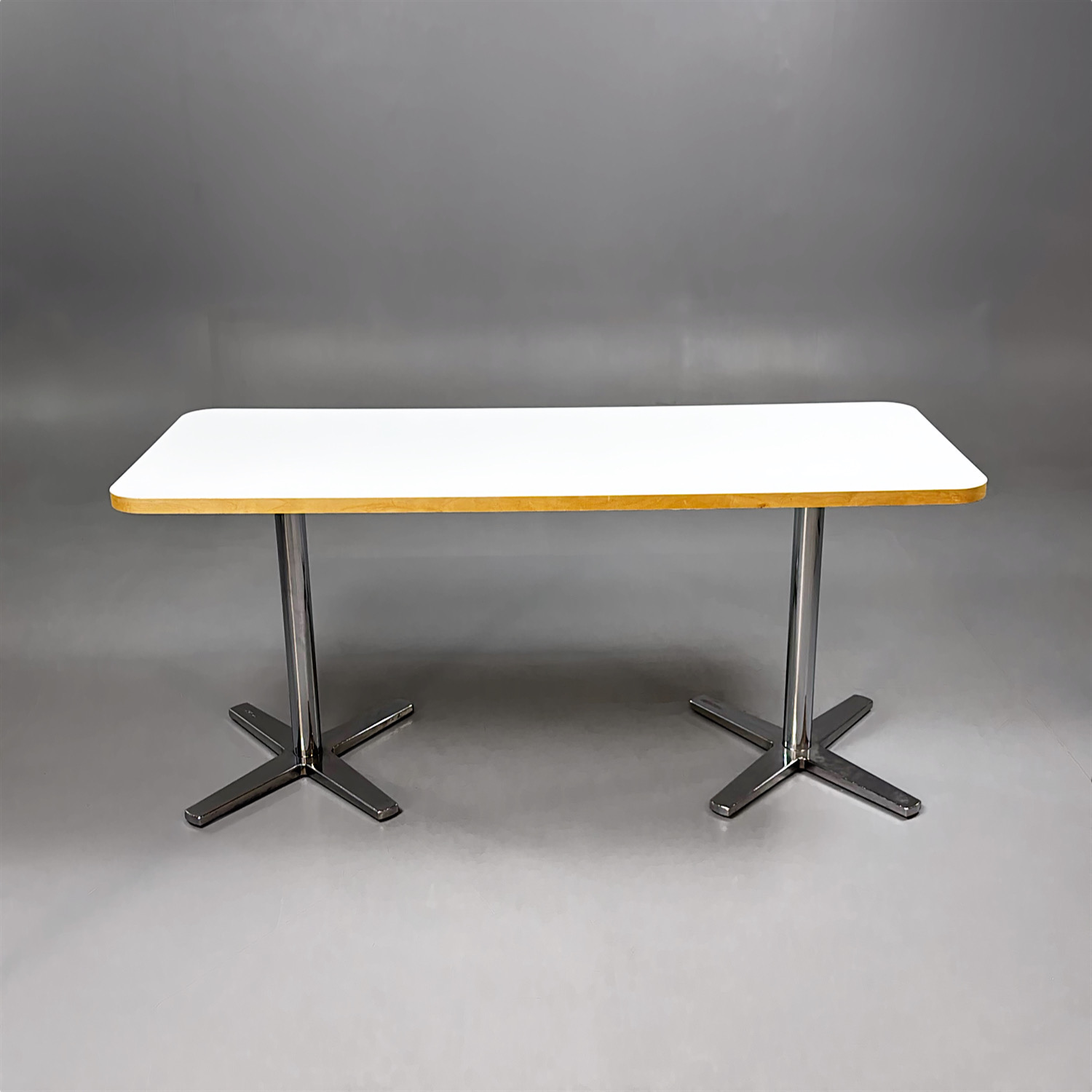 Galleribild #1 för Soffbord Centrum 1350x525mm