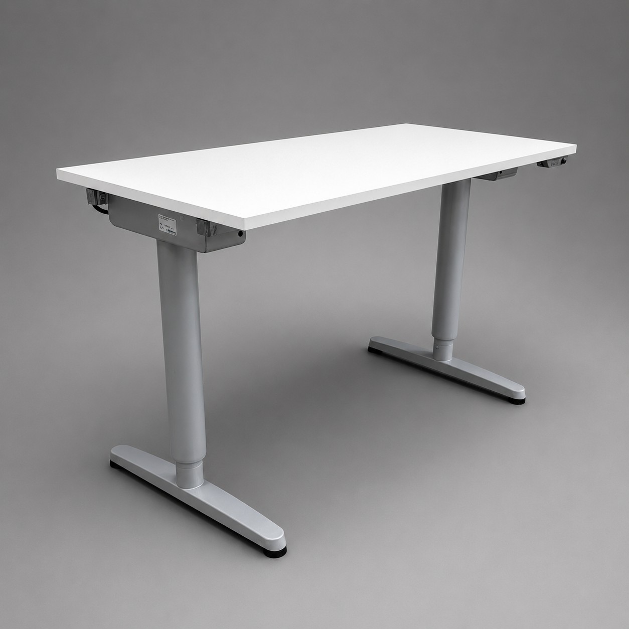 Höj- och sänkbart skrivbord 1200x600mm