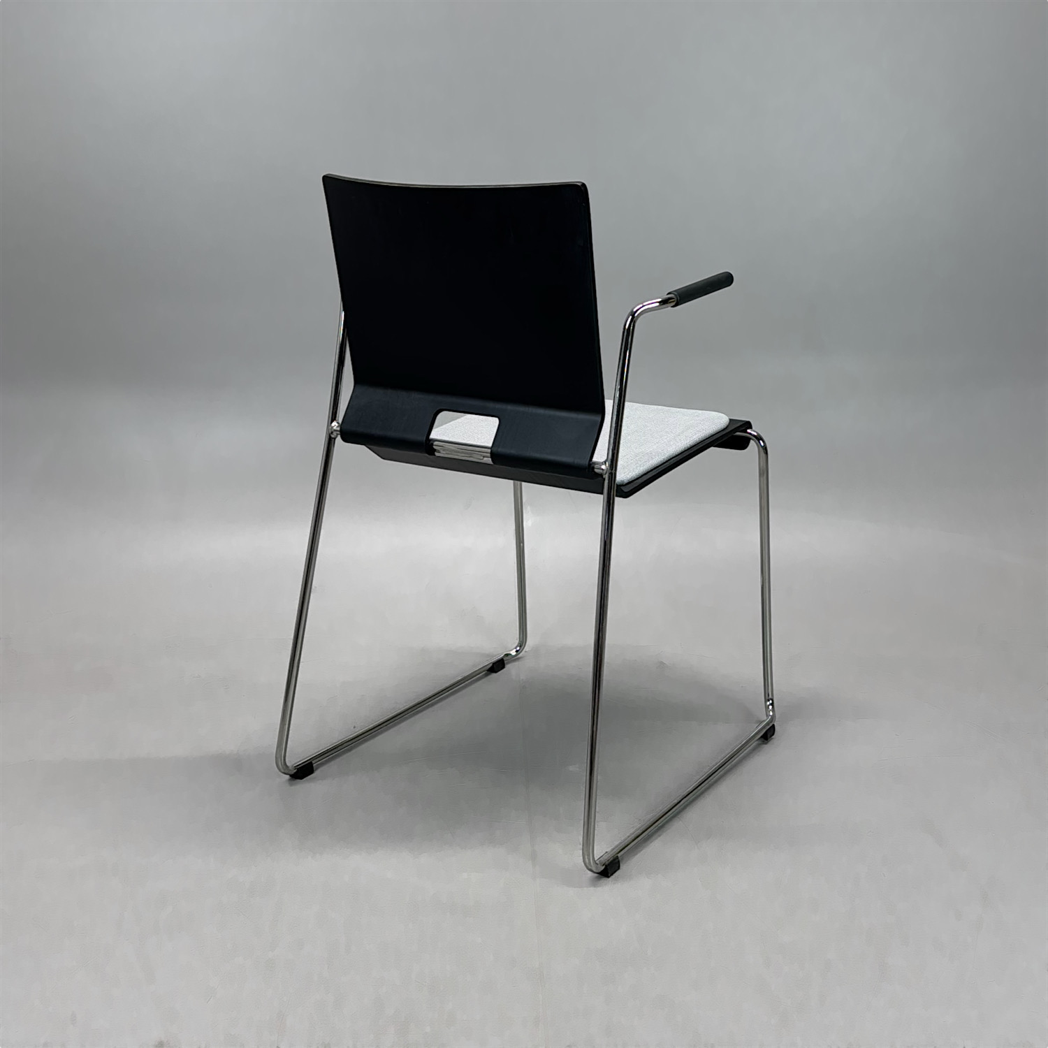Galleribild #2 för Konferensstol Chair 69