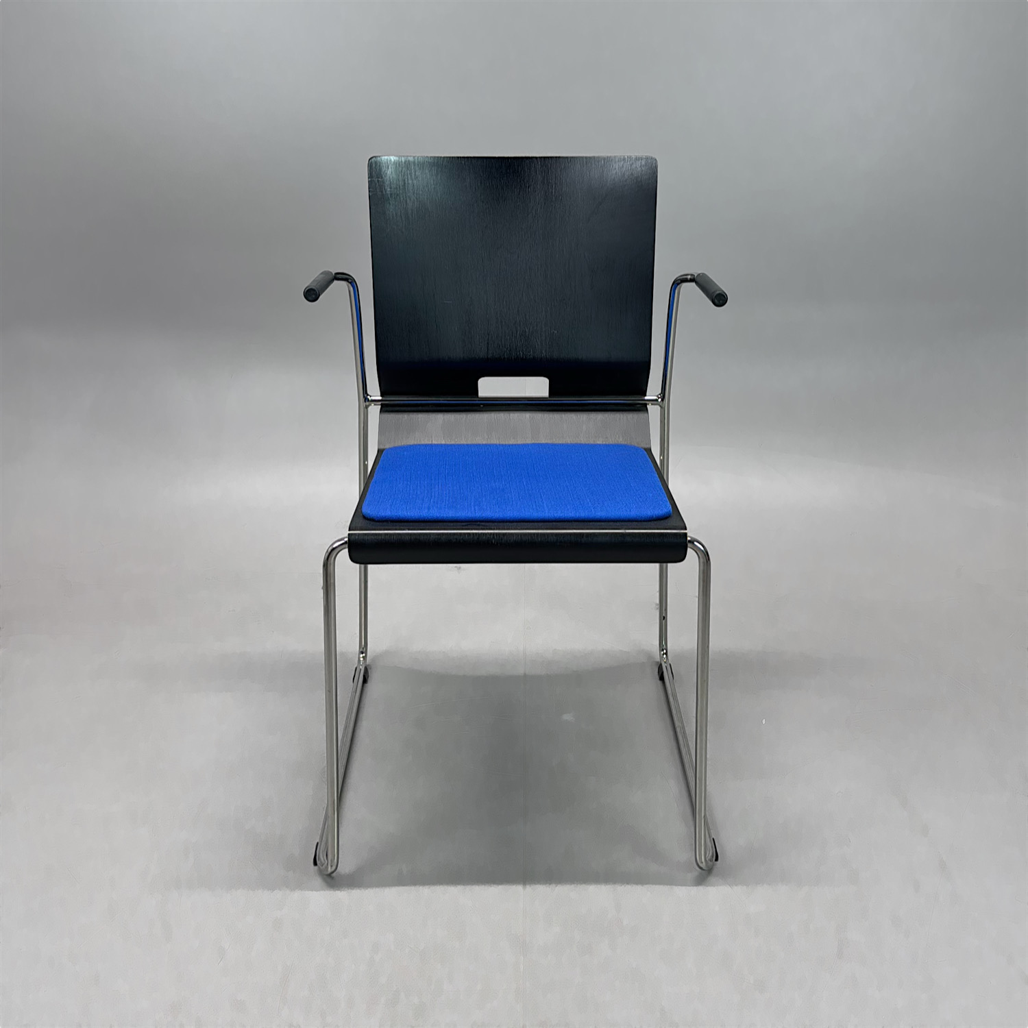 Galleribild #1 för Konferensstol Chair 69