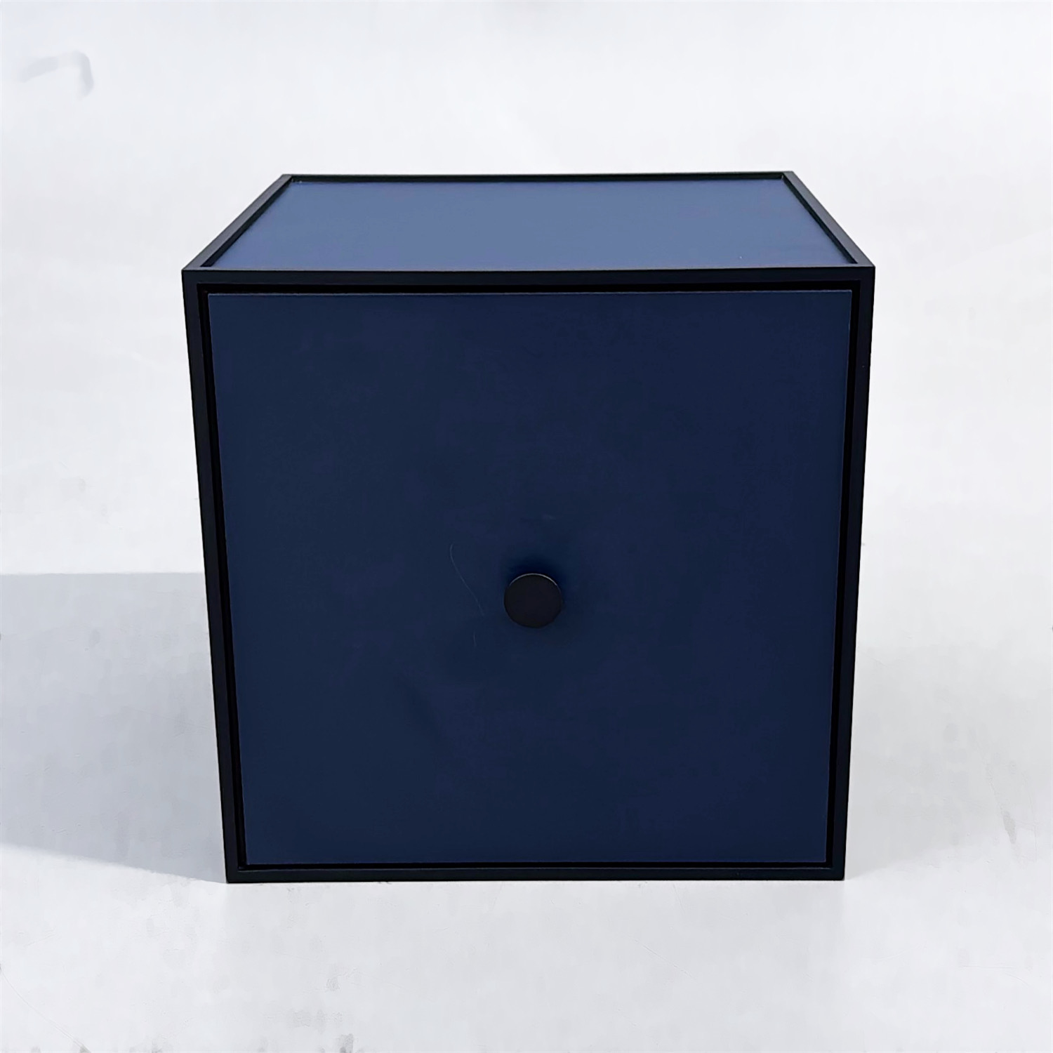 Galleribild #1 för Väggskåp Frame 28