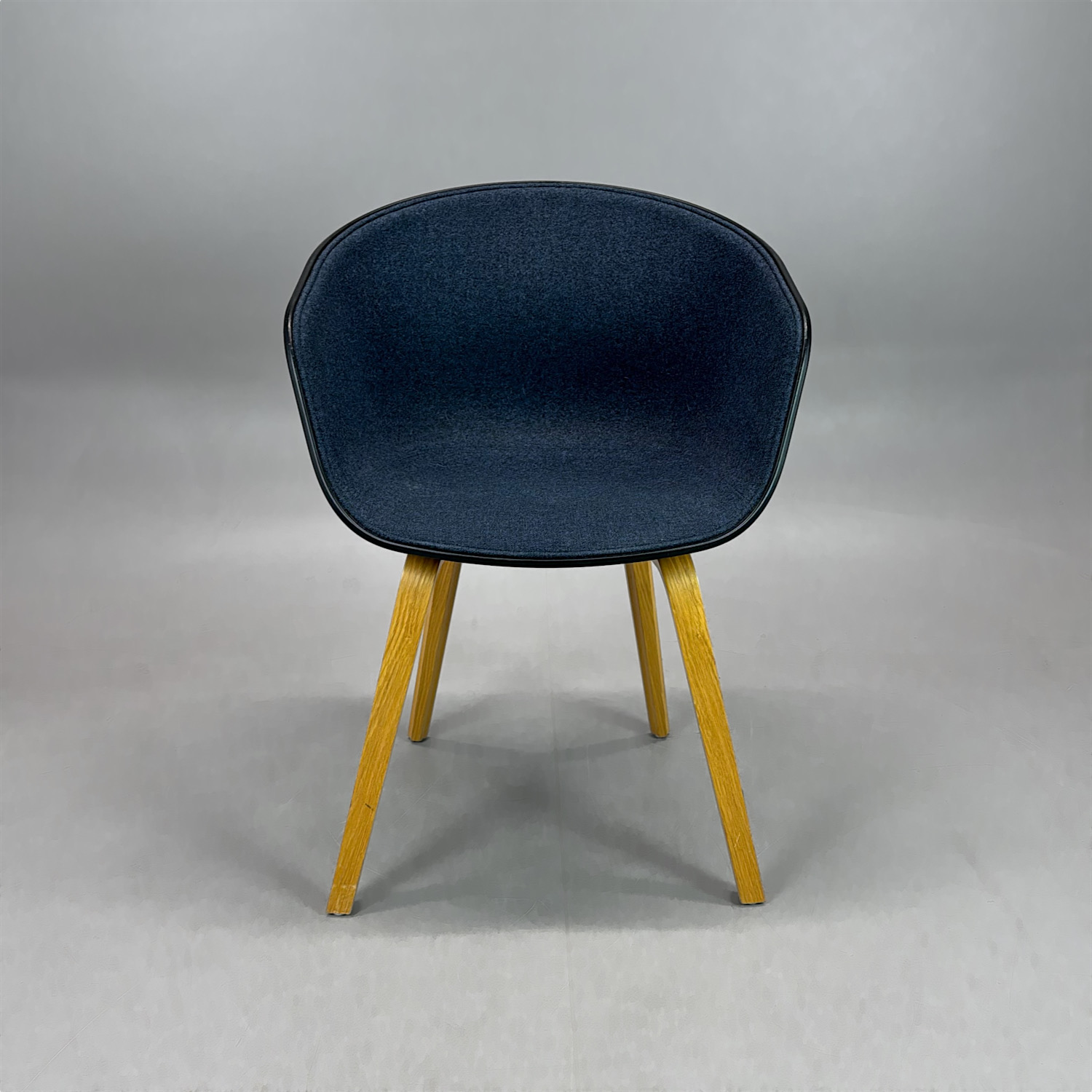 Galleribild #1 för Konferensstol AAC22
