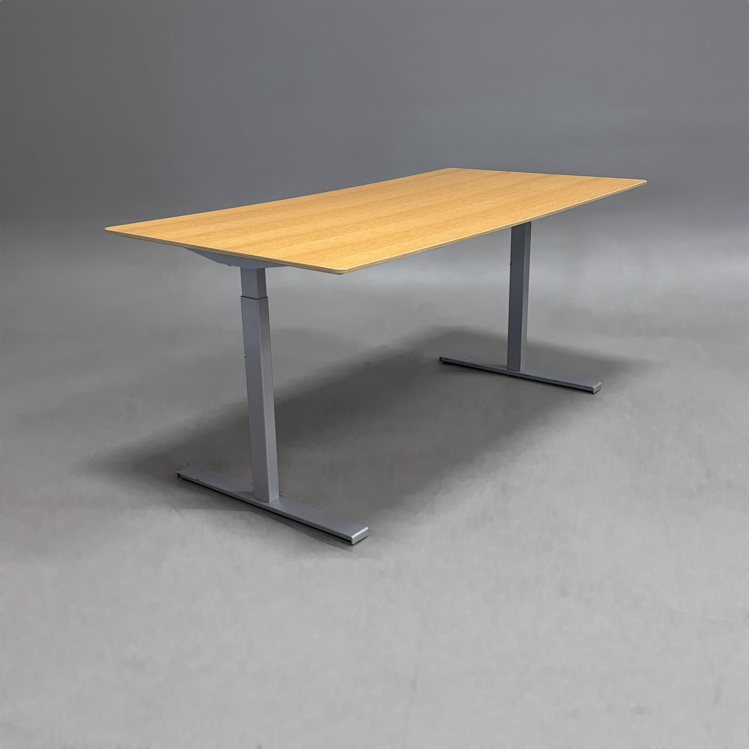 Konferensbord 1600mm