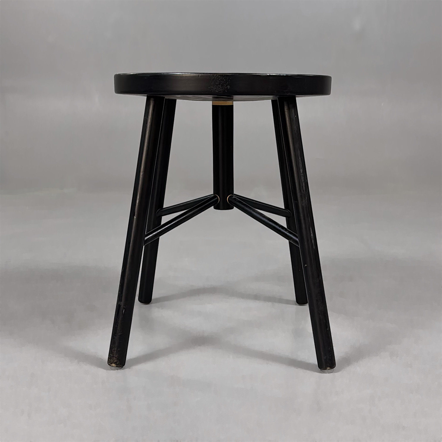 Galleribild #1 för Pall Sputnik 099