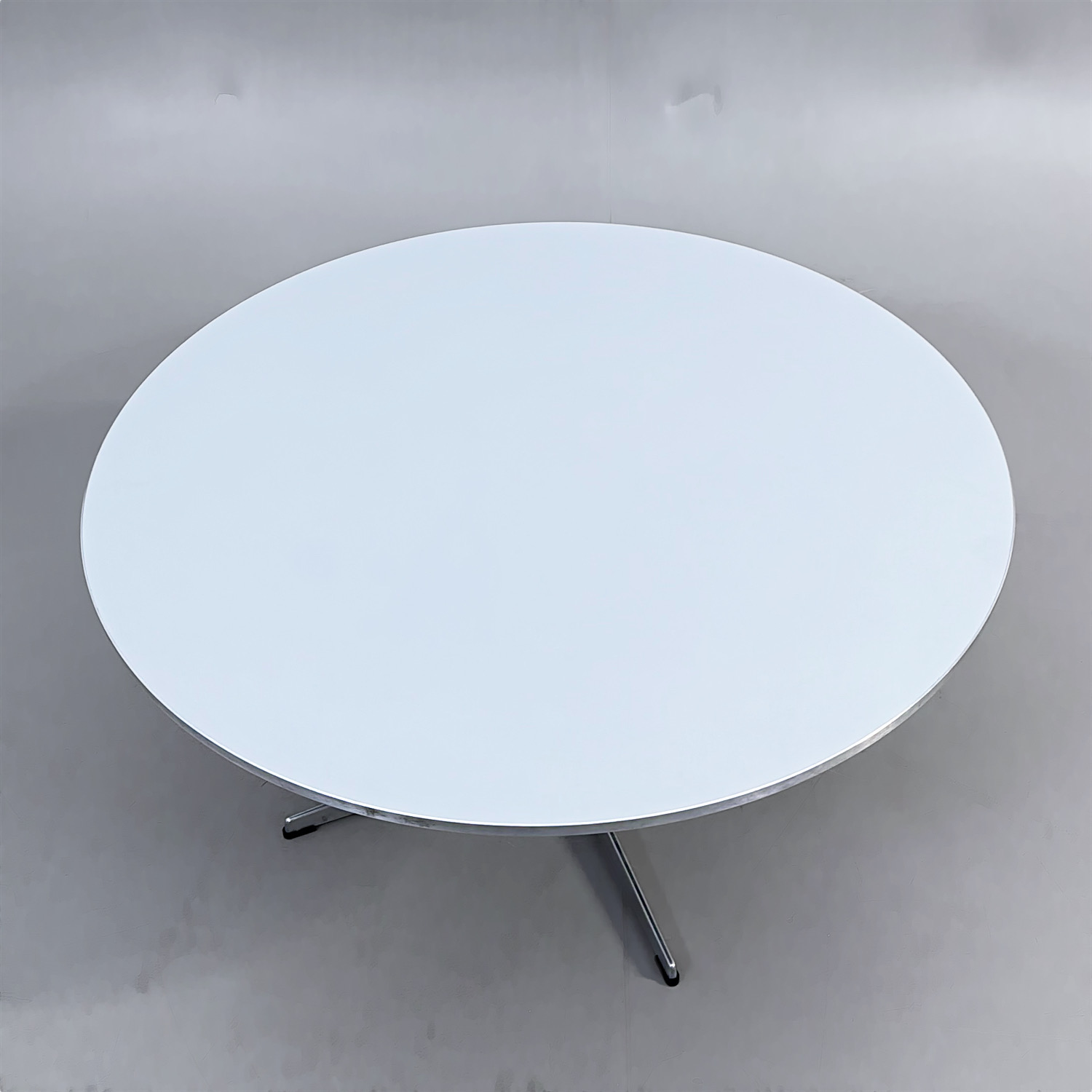 Galleribild #2 för Soffbord Supercirkel Ø900mm