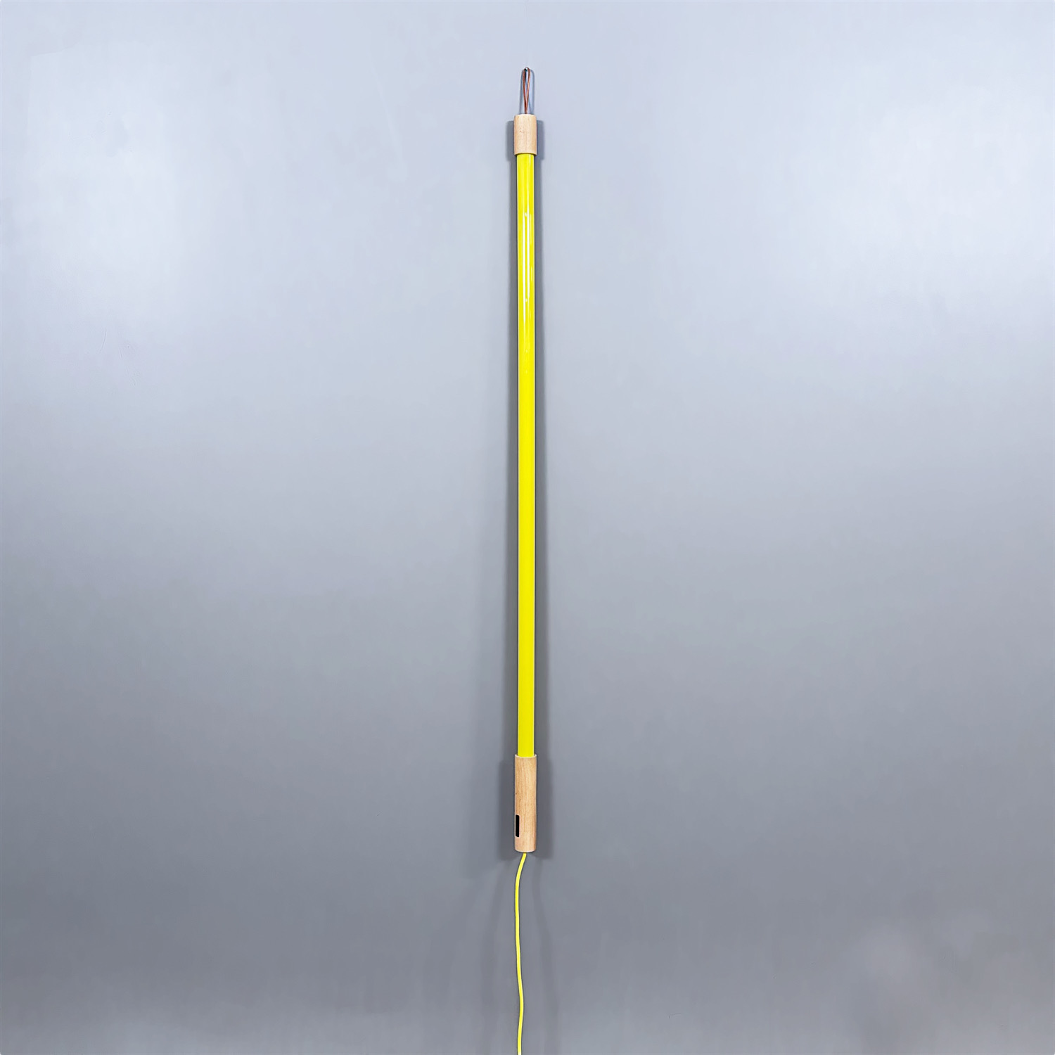 Galleribild #1 för Vägglampa Linea