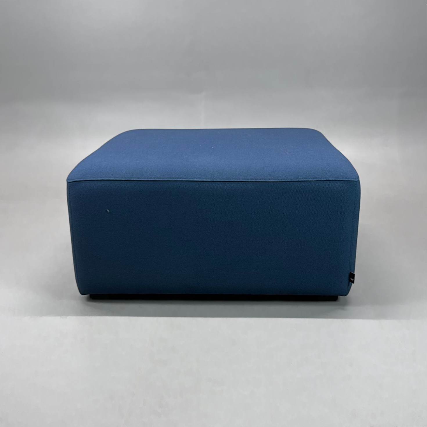 Galleribild #1 för Sittpuff Mags Ottoman