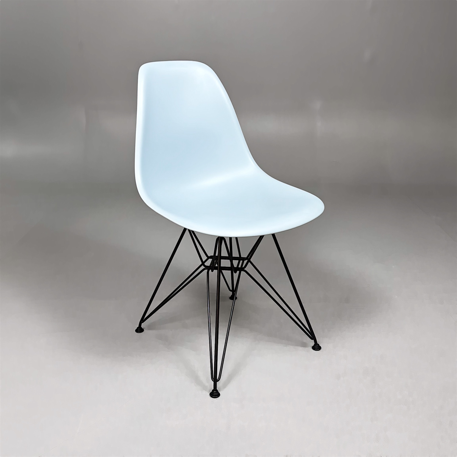 Caféstol Eames Plastic Chair DSR